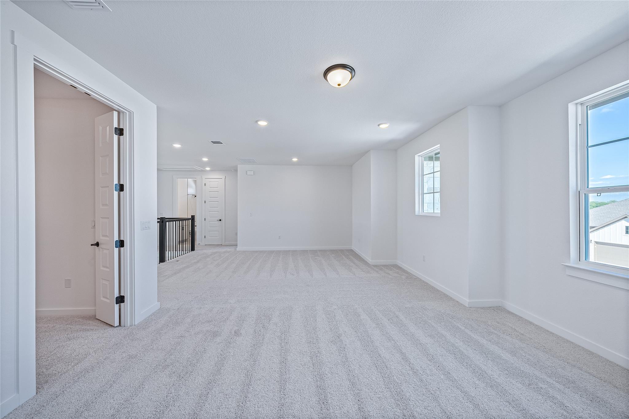 6812 Rounded Pebble Ln Property Photo 12