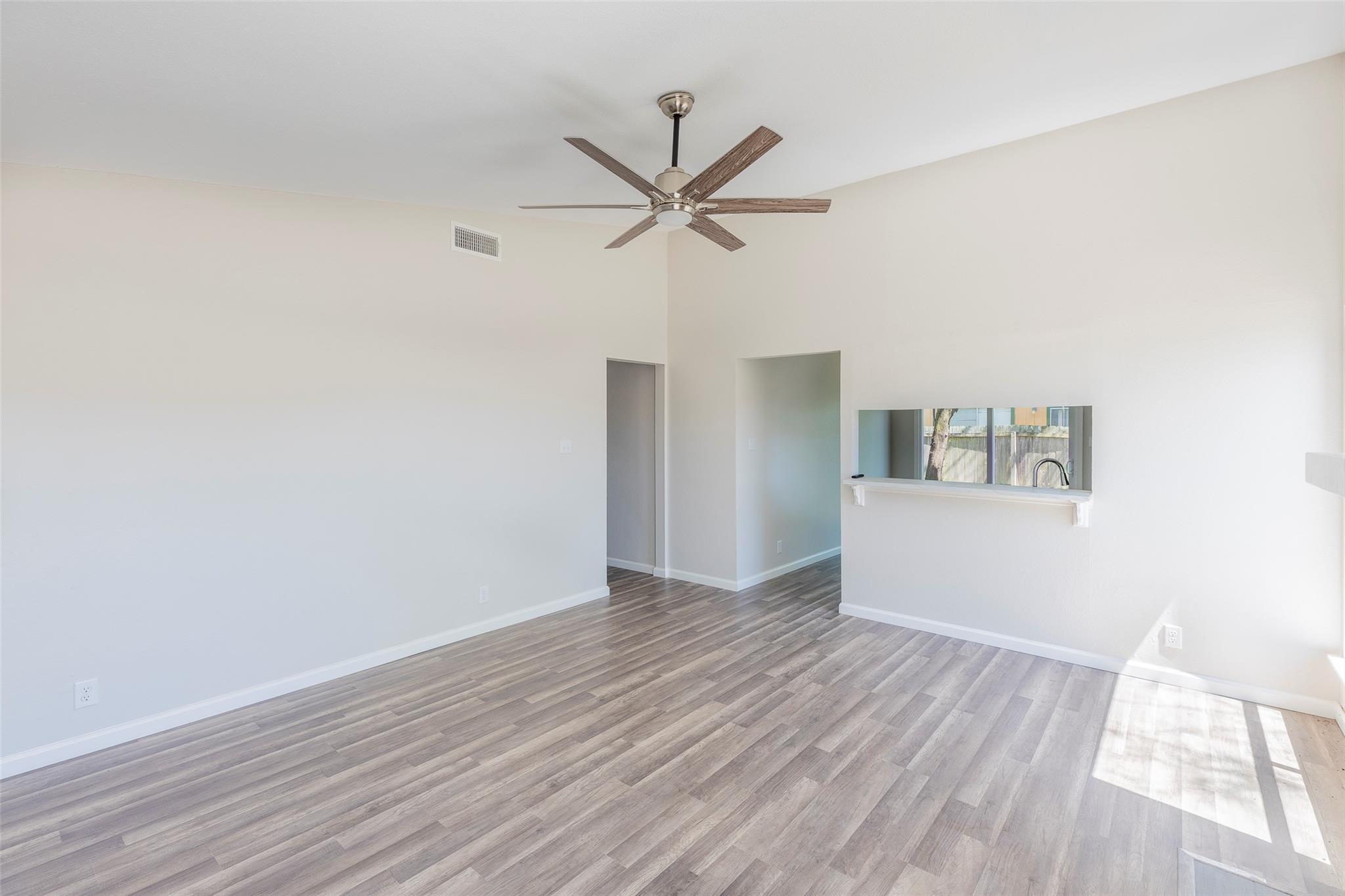 10309 Burmaster Ln Property Photo 7
