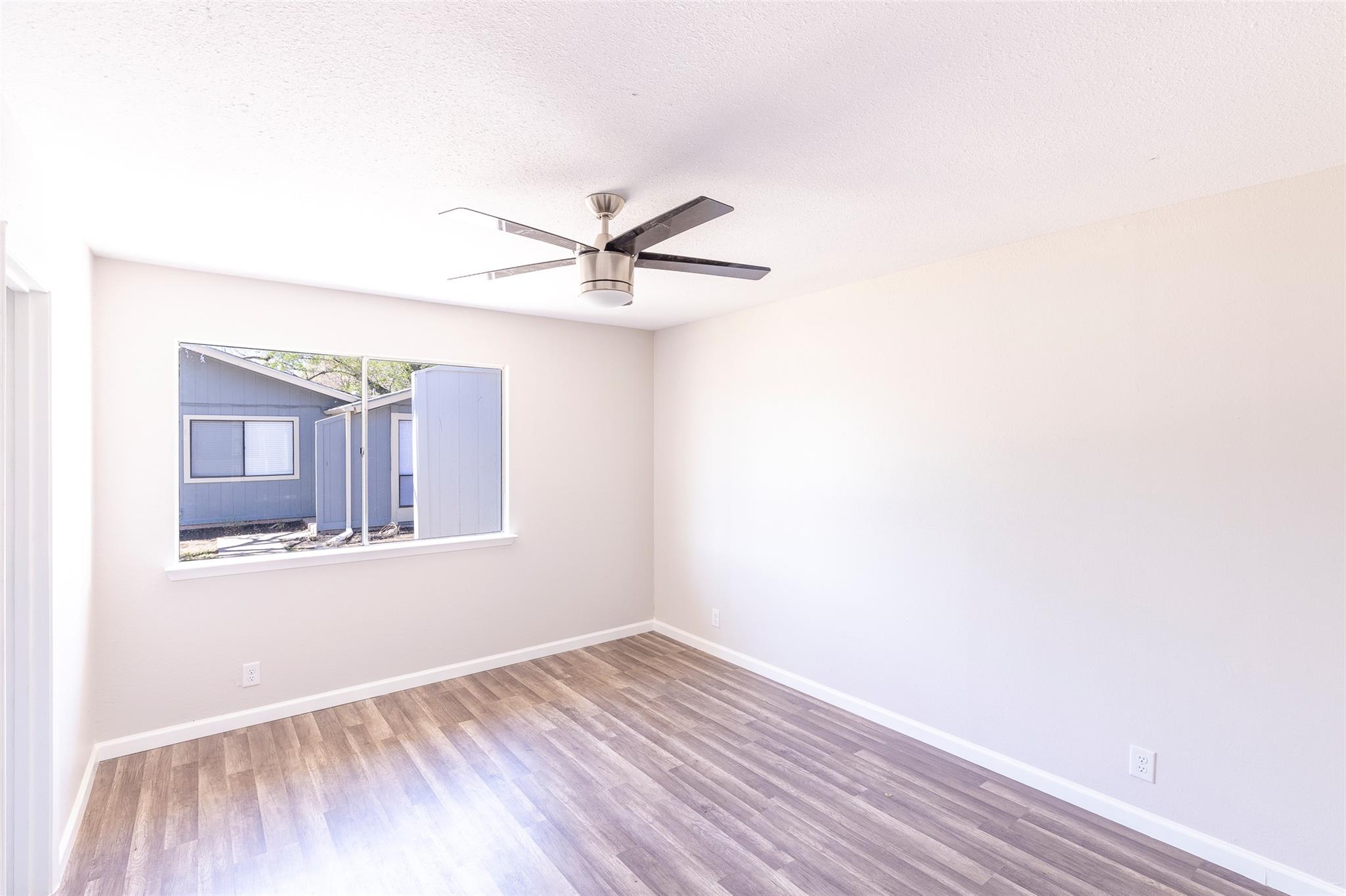 10309 Burmaster Ln Property Photo 14