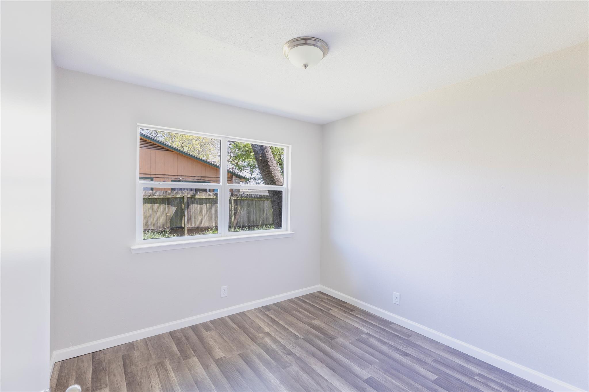 10309 Burmaster Ln Property Photo 18