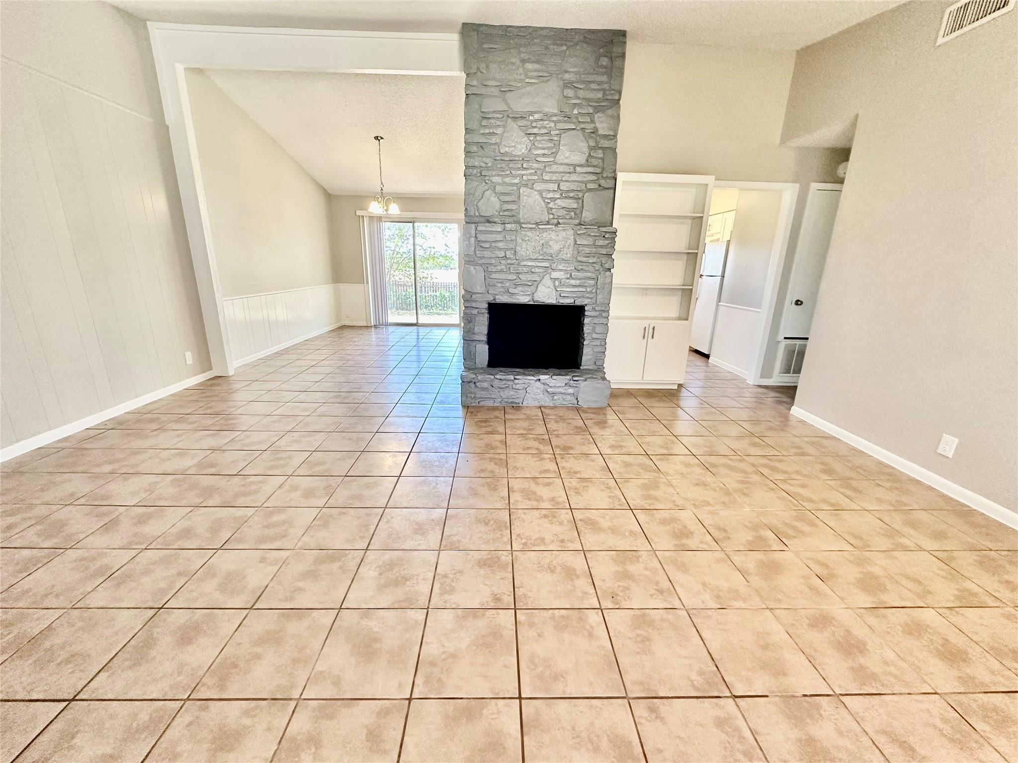 12310 Willow Wild Dr #b Property Photo 3