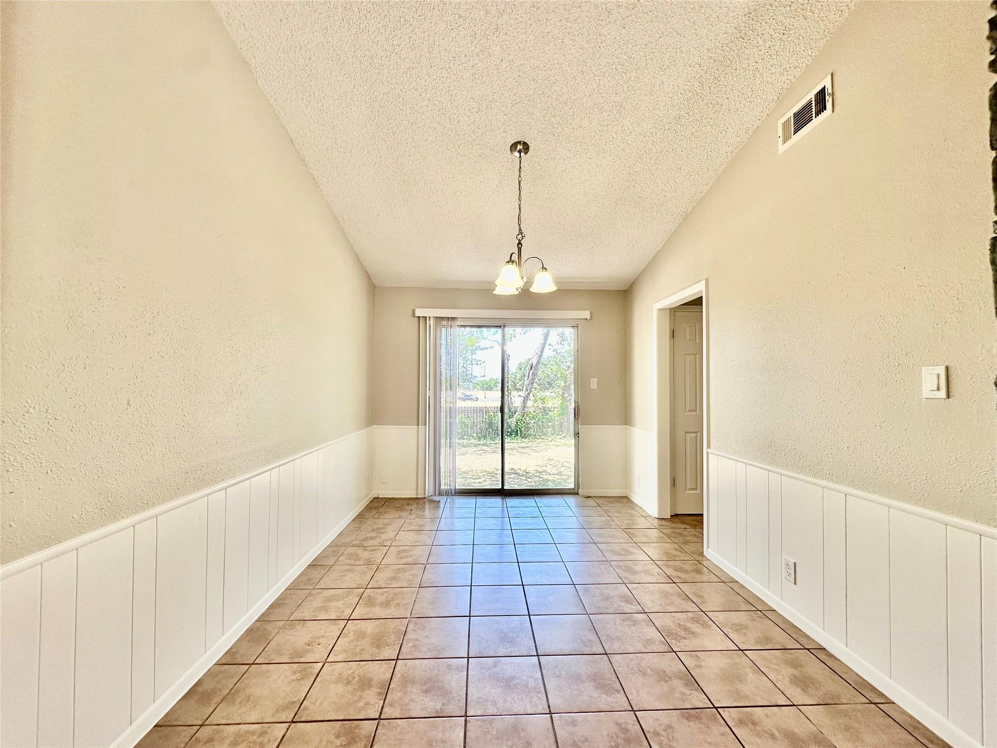 12310 Willow Wild Dr #b Property Photo 9