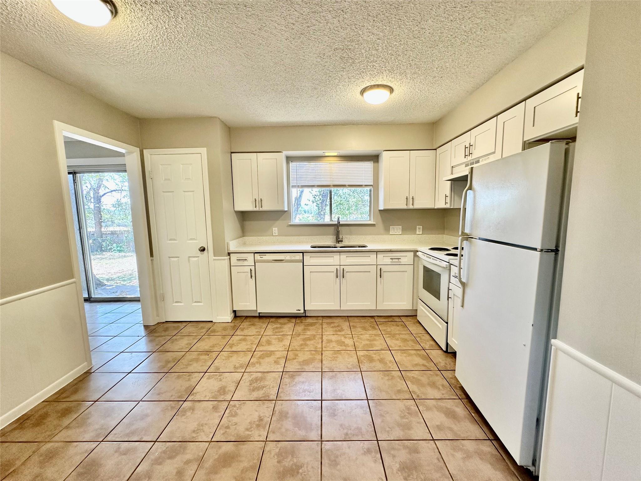 12310 Willow Wild Dr #b Property Photo 12