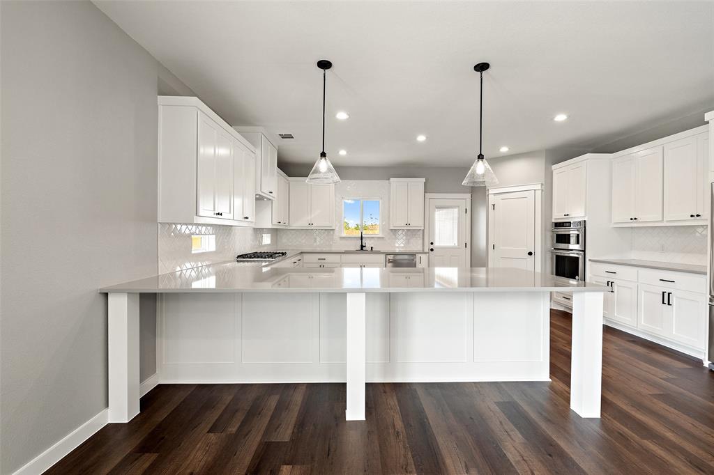 705a Sloan St Property Photo 13