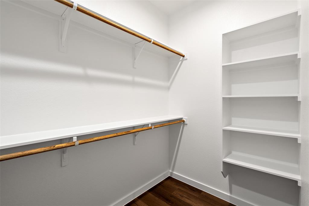 705a Sloan St Property Photo 36