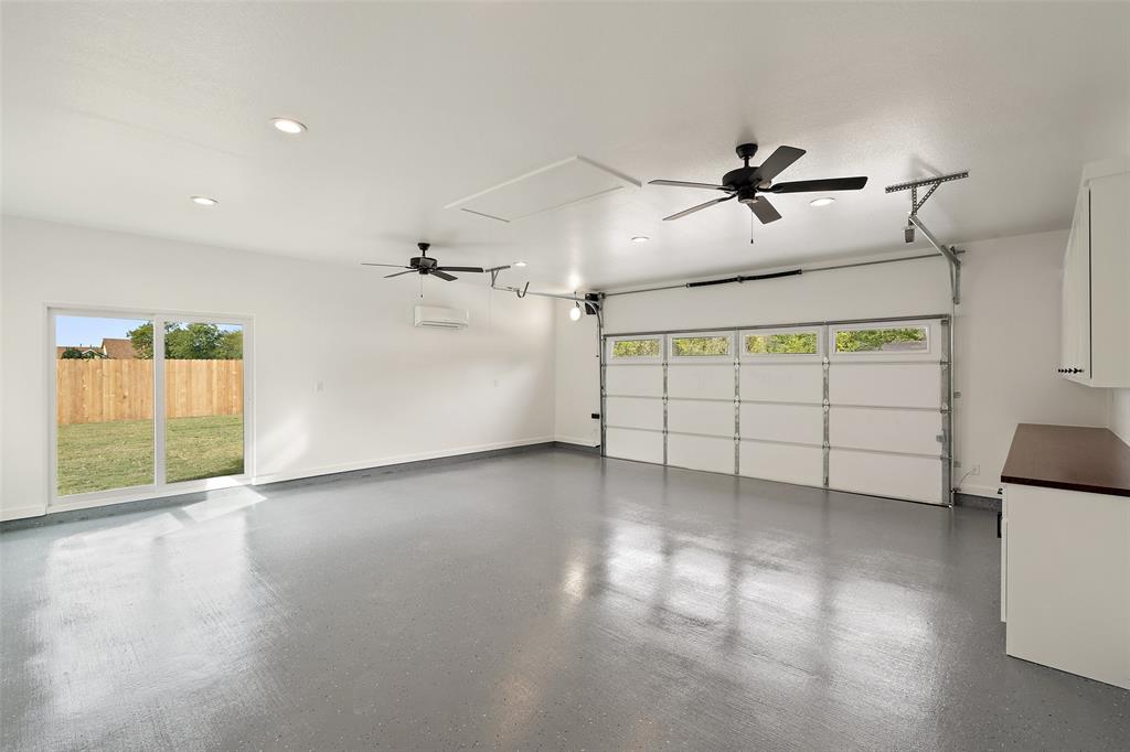 705a Sloan St Property Photo 37