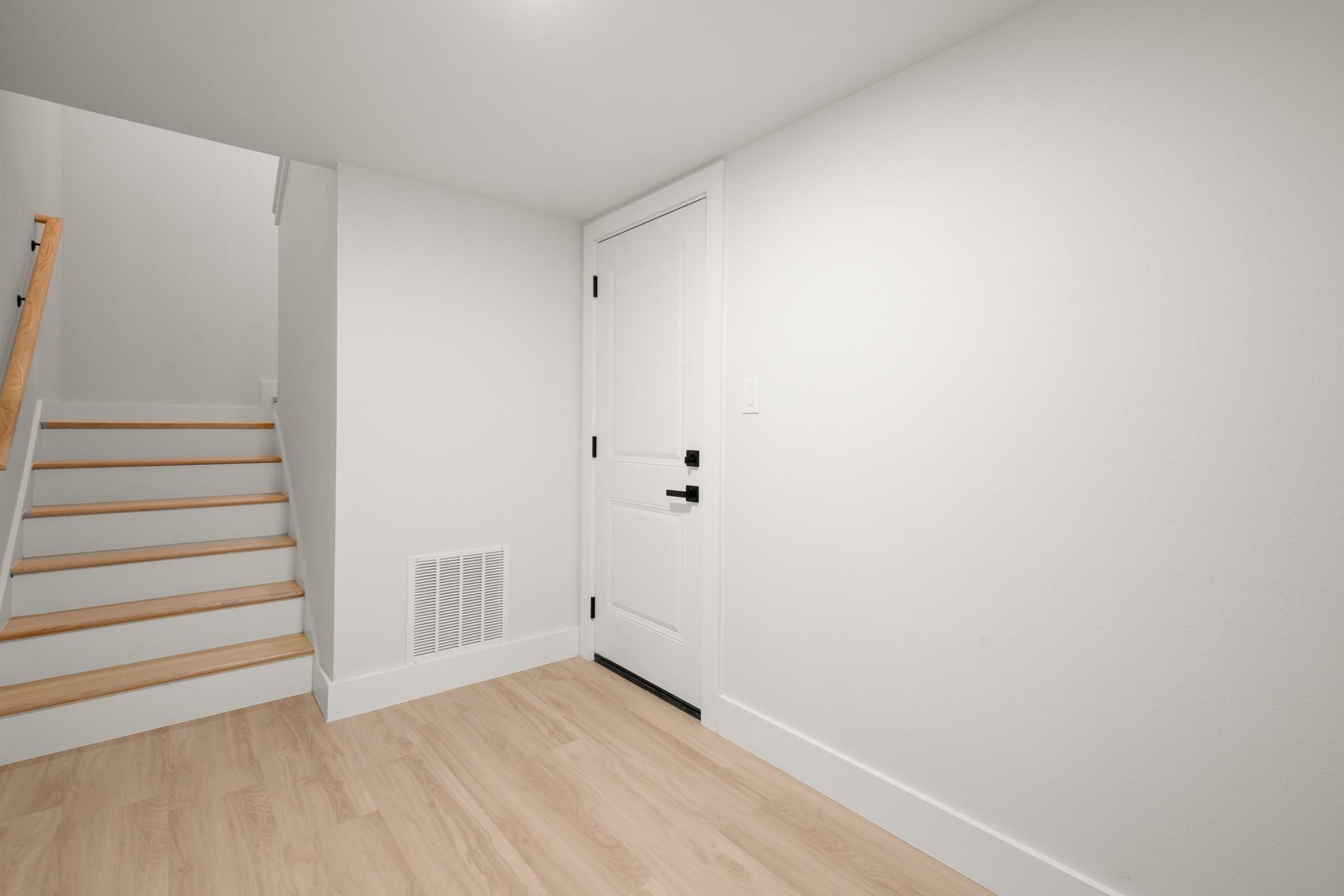 306 S Avenue P Ave #a Property Photo 8