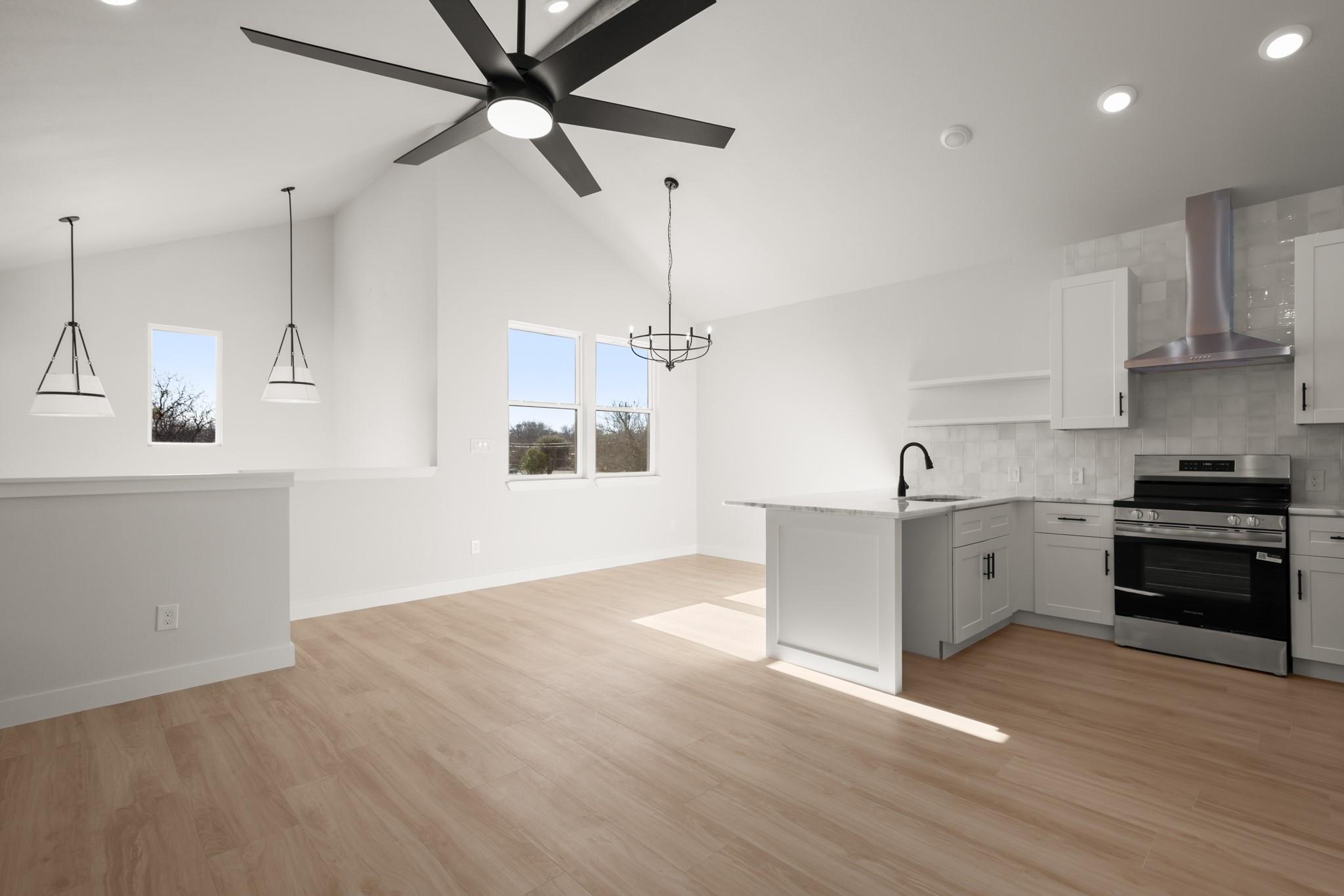 306 S Avenue P Ave #a Property Photo 13