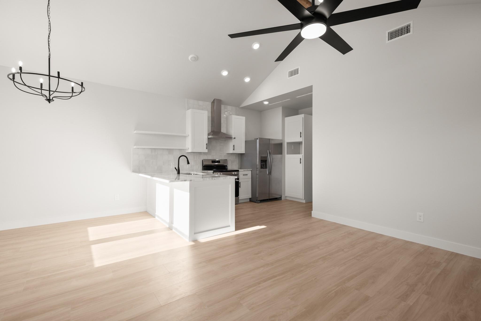 306 S Avenue P Ave #a Property Photo 14