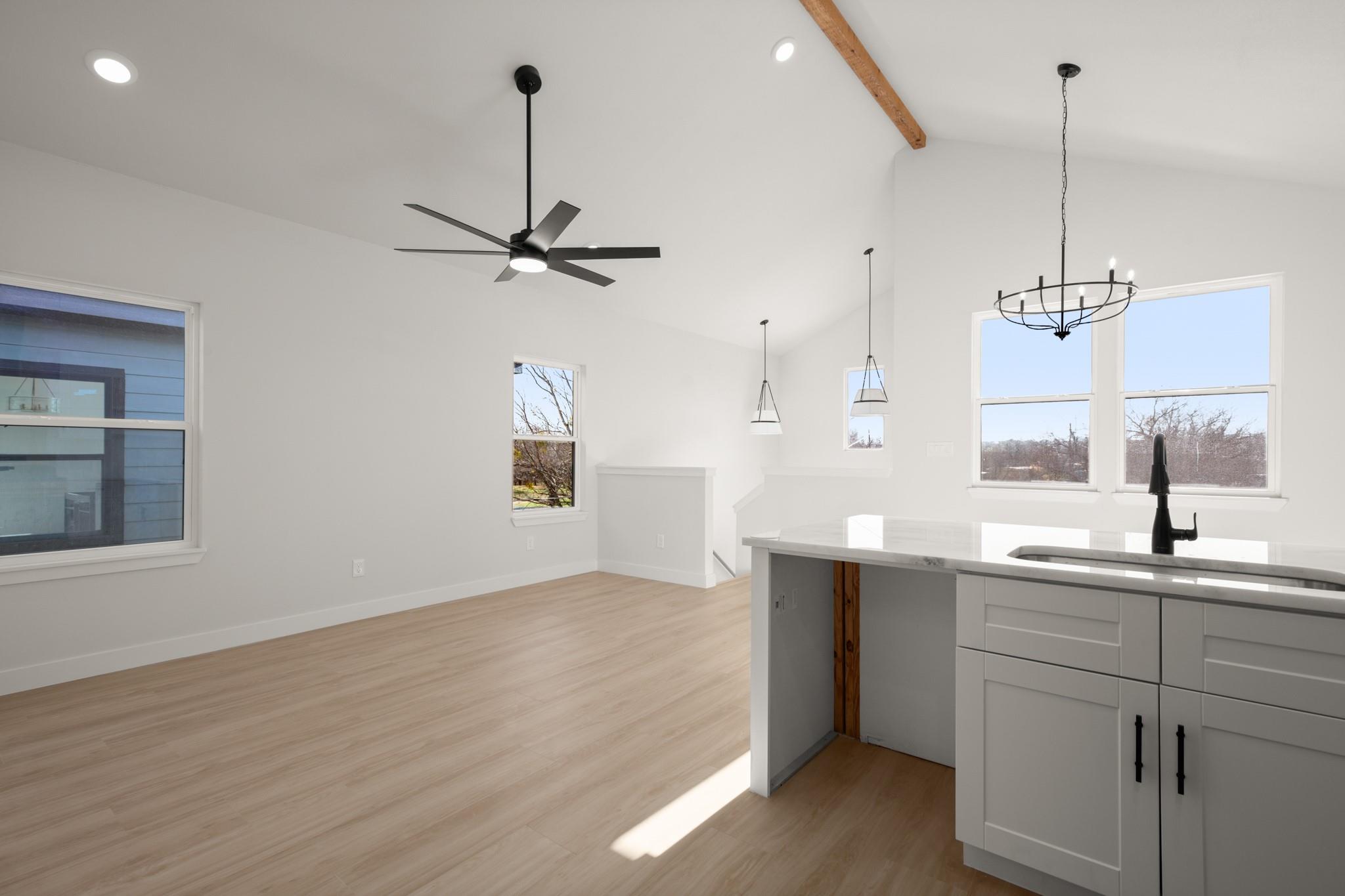 306 S Avenue P Ave #a Property Photo 16