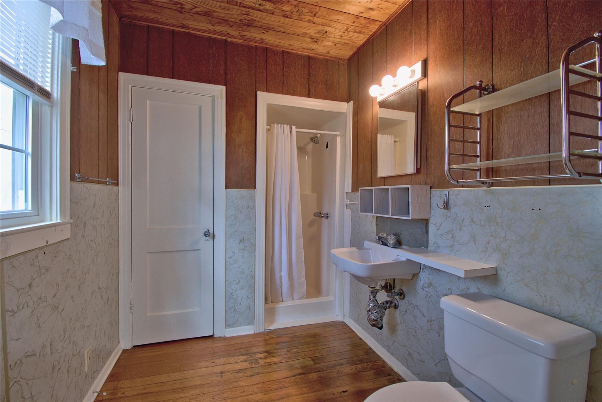 8402 Elroy Rd Property Photo 12