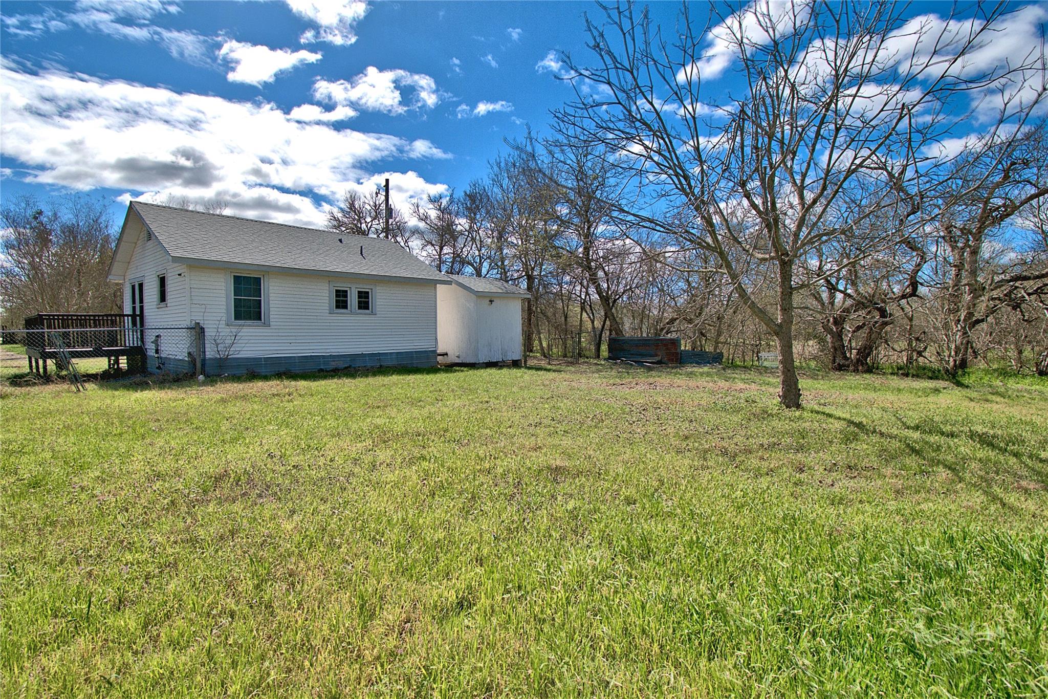 8402 Elroy Rd Property Photo 15