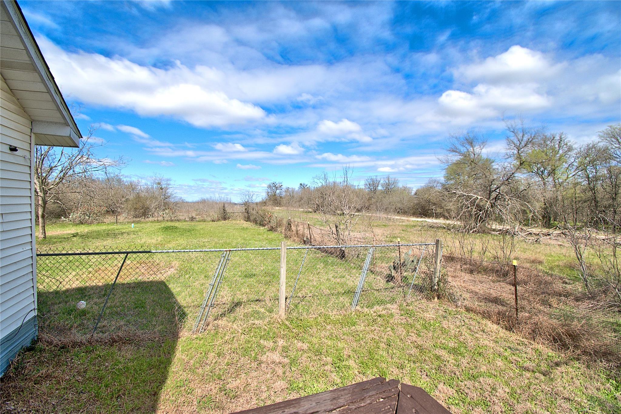8402 Elroy Rd Property Photo 17