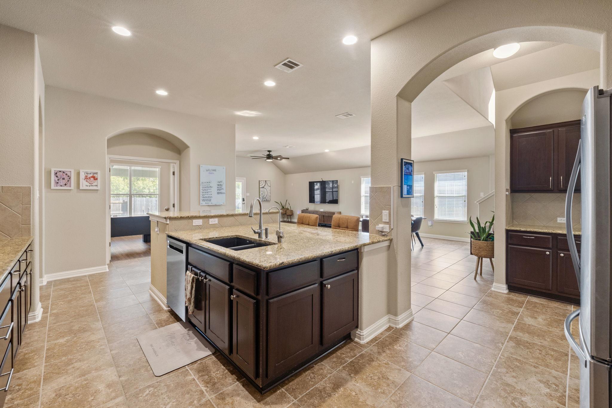 2941 Magellan Way Property Photo 6