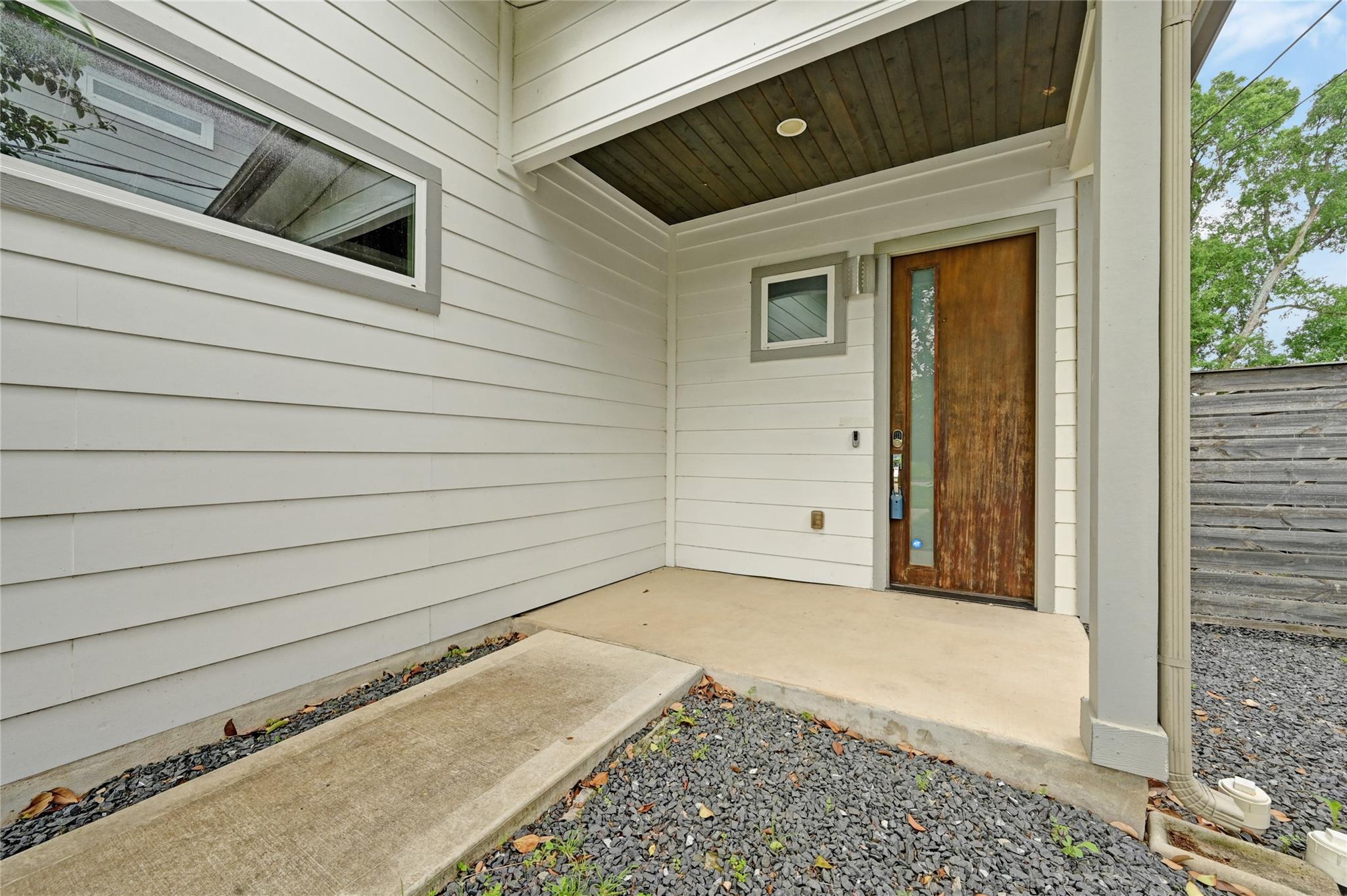 1100 Saucedo St #b Property Photo 3