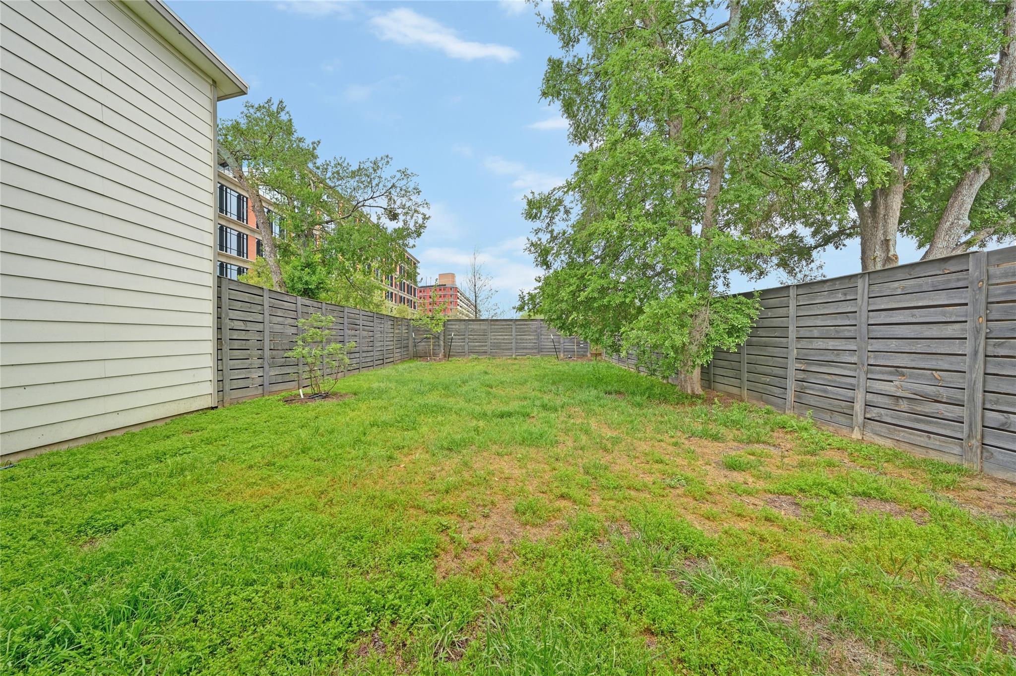 1100 Saucedo St #b Property Photo 21