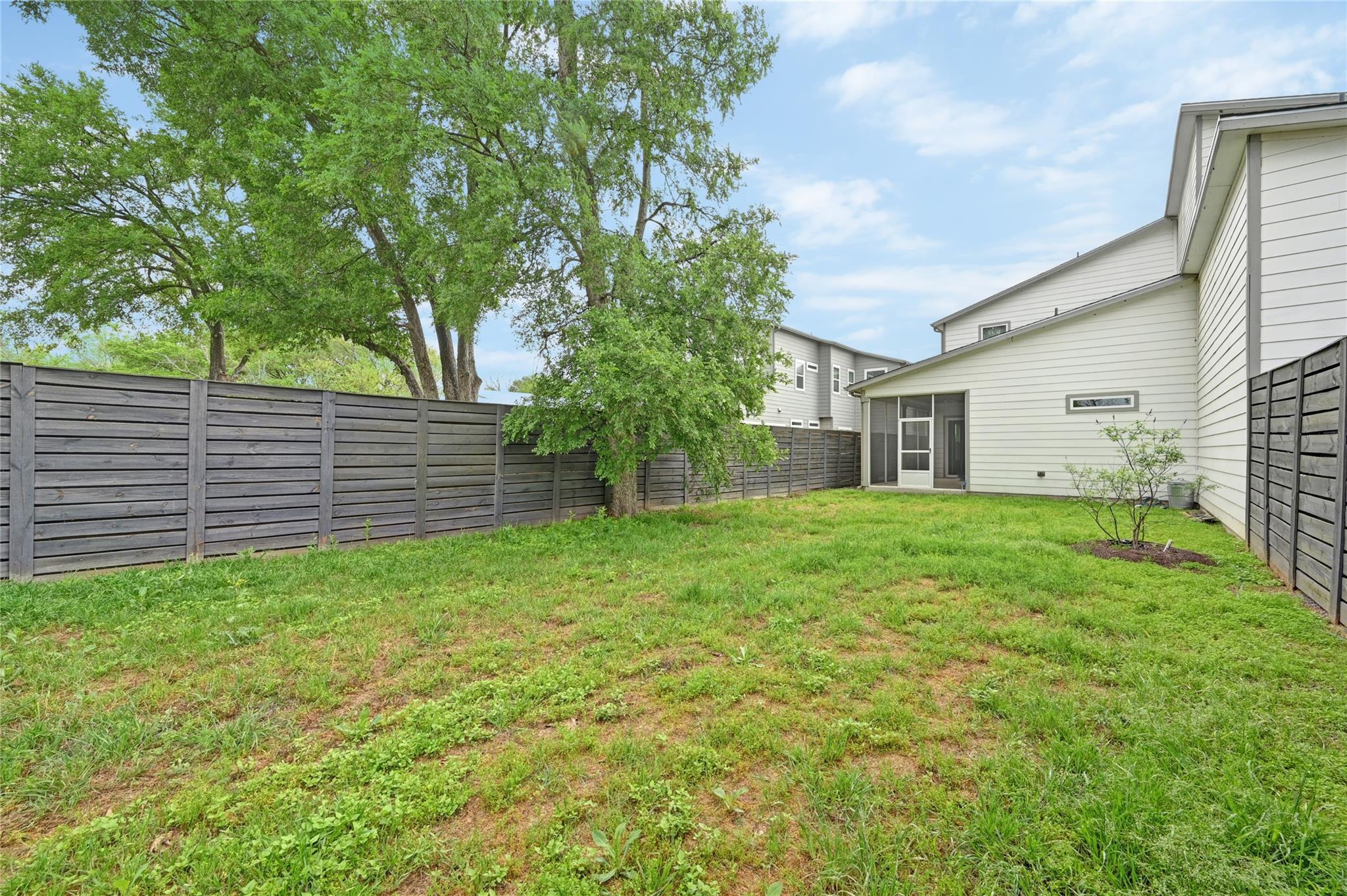 1100 Saucedo St #b Property Photo 23