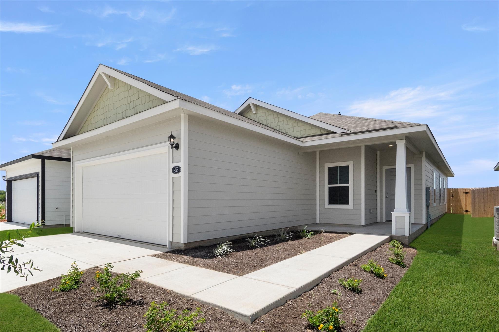 256 Estallo Way Property Photo 2