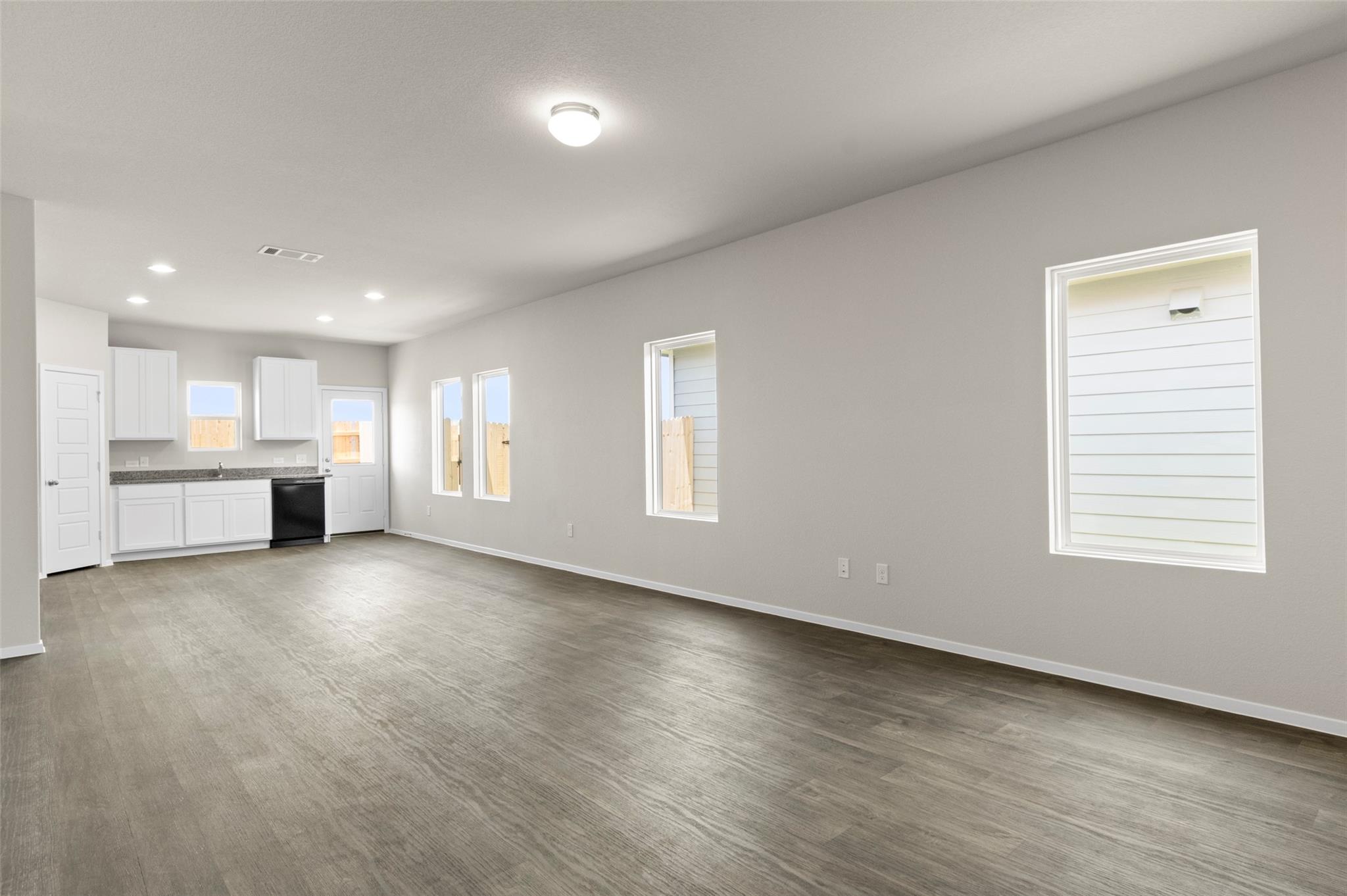 256 Estallo Way Property Photo 10