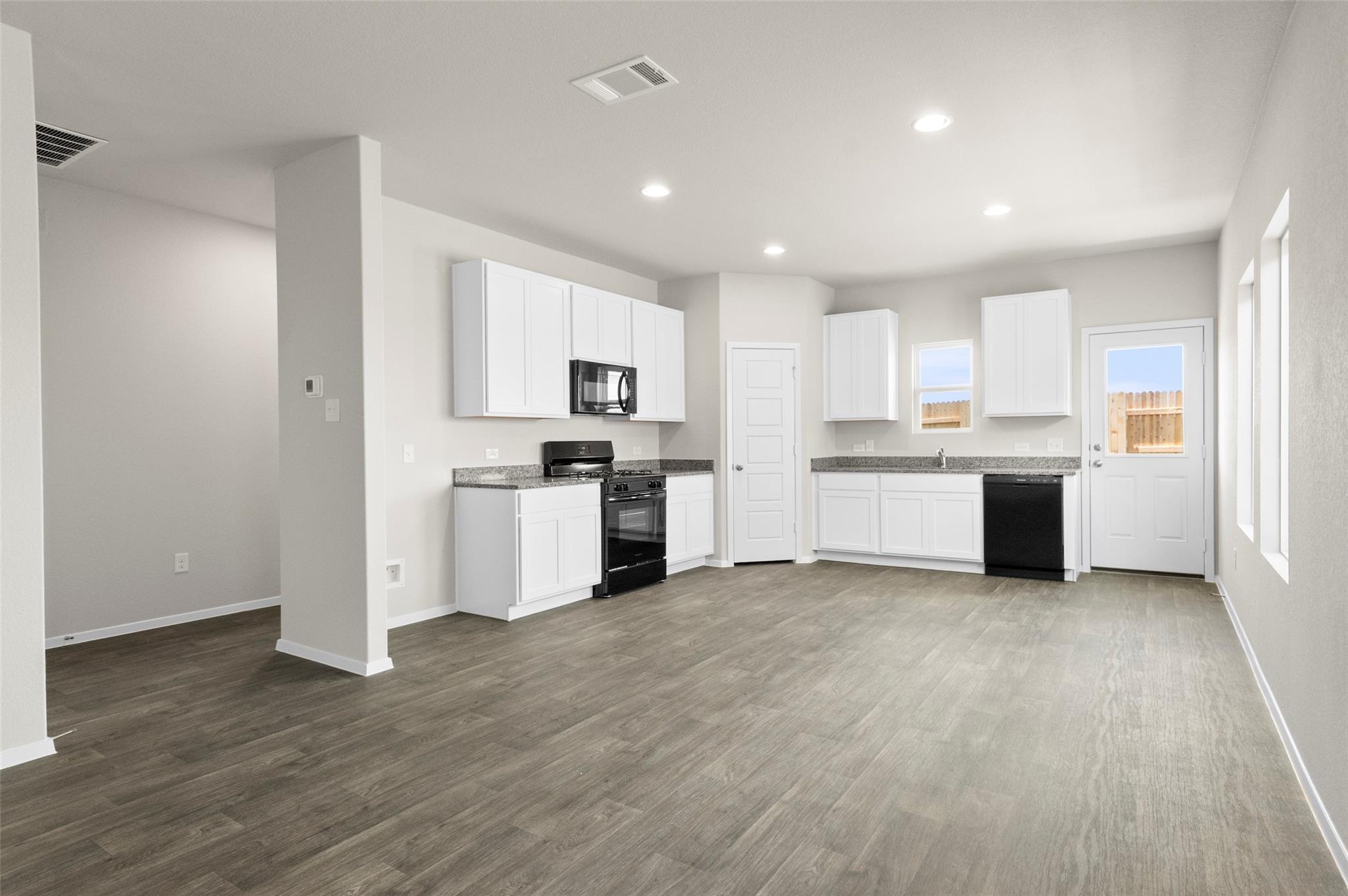 256 Estallo Way Property Photo 13