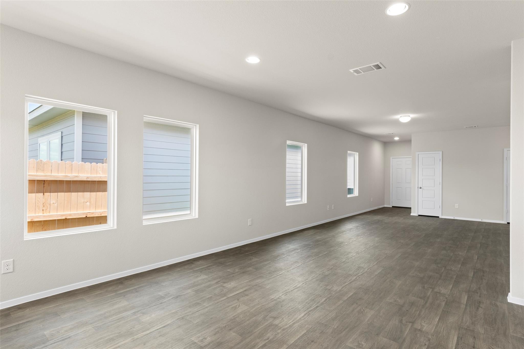 256 Estallo Way Property Photo 15