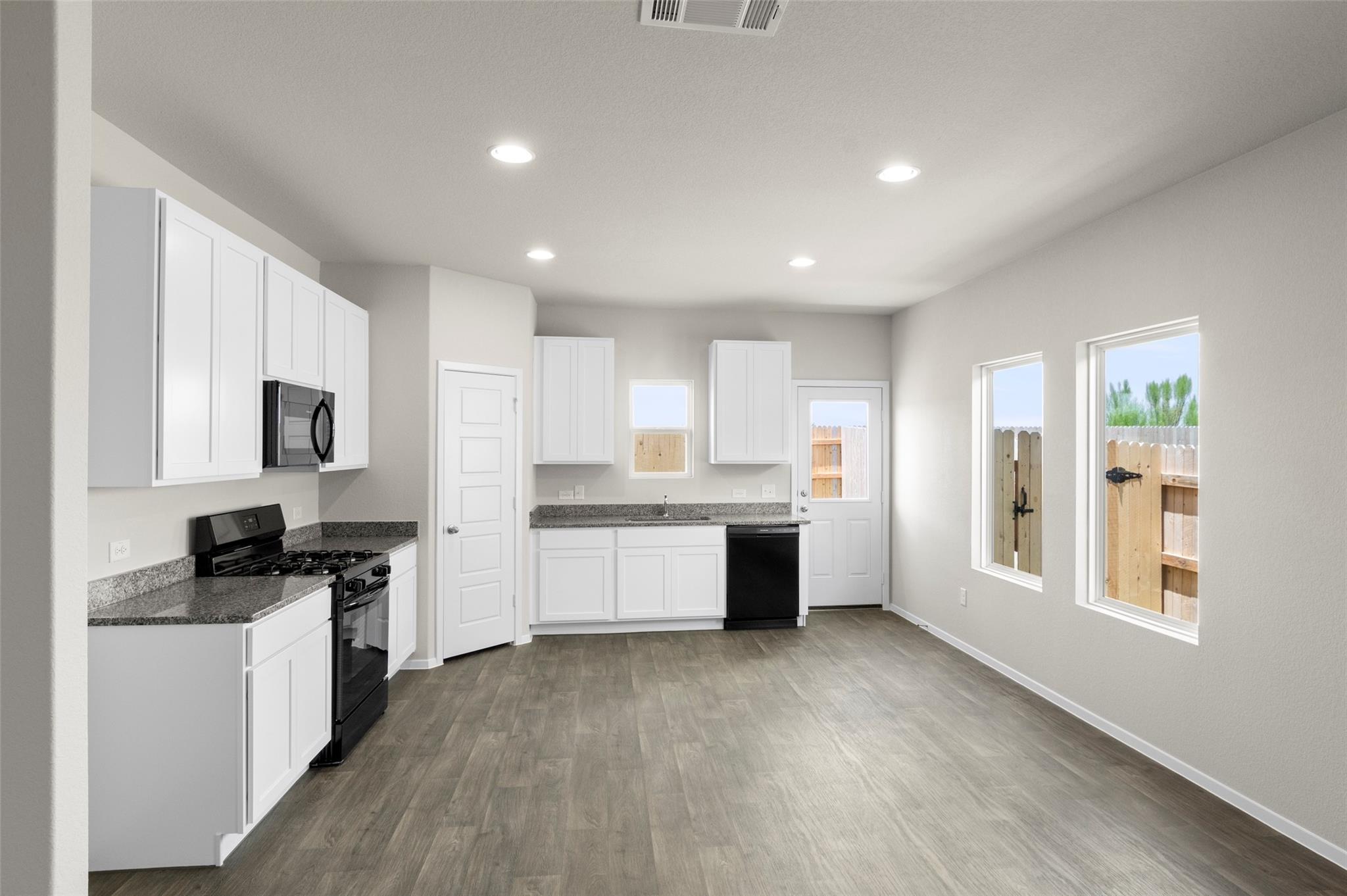 256 Estallo Way Property Photo 16