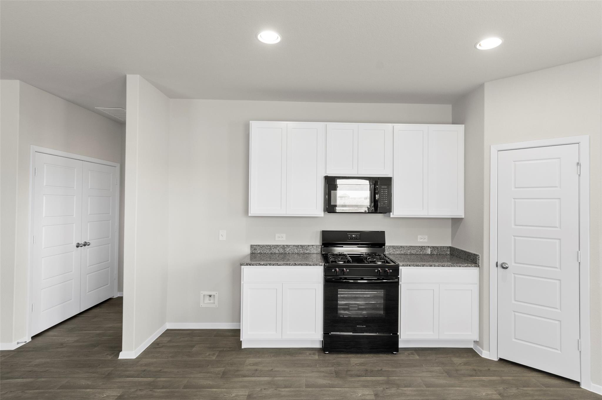 256 Estallo Way Property Photo 18