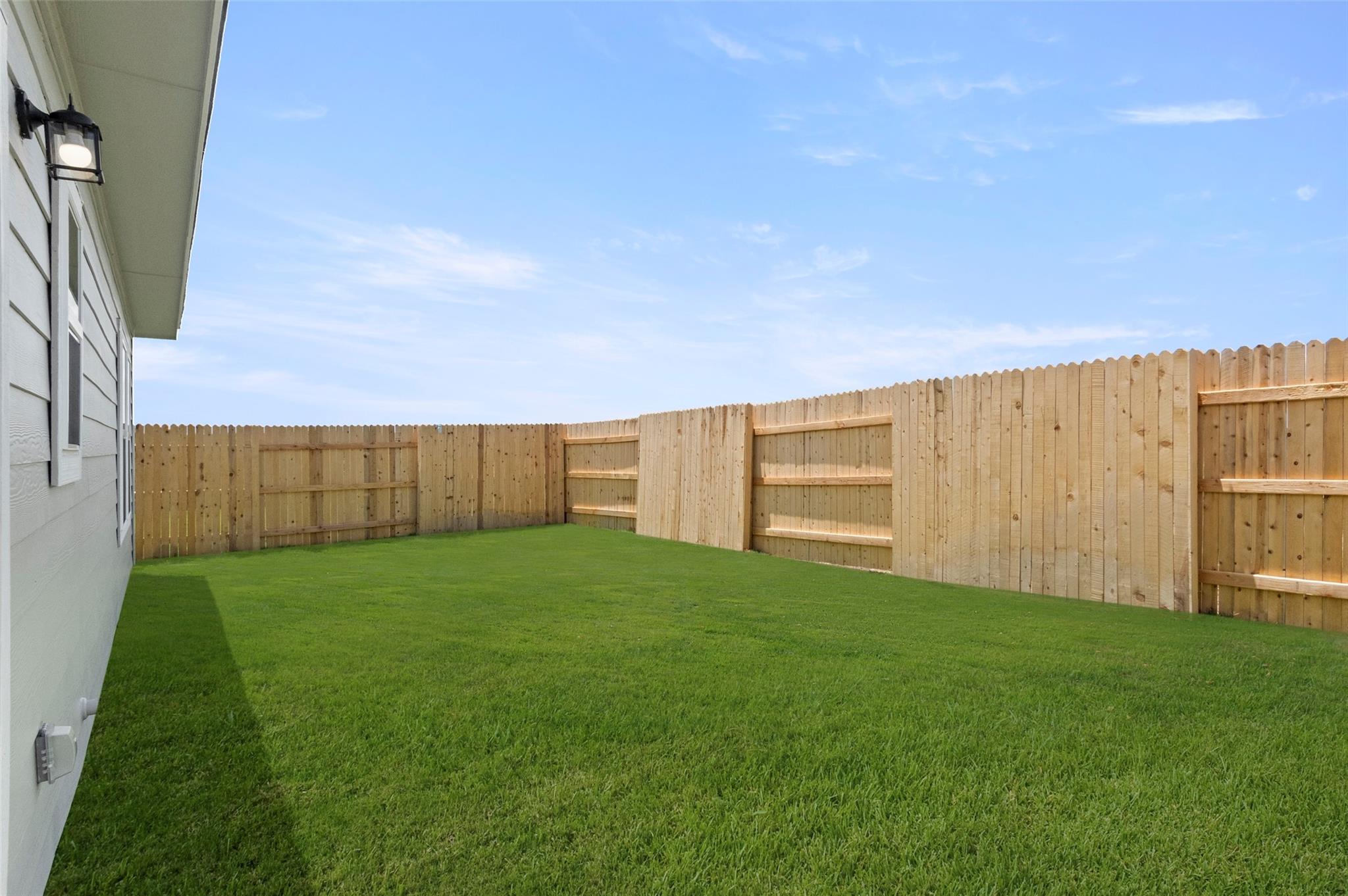 256 Estallo Way Property Photo 31