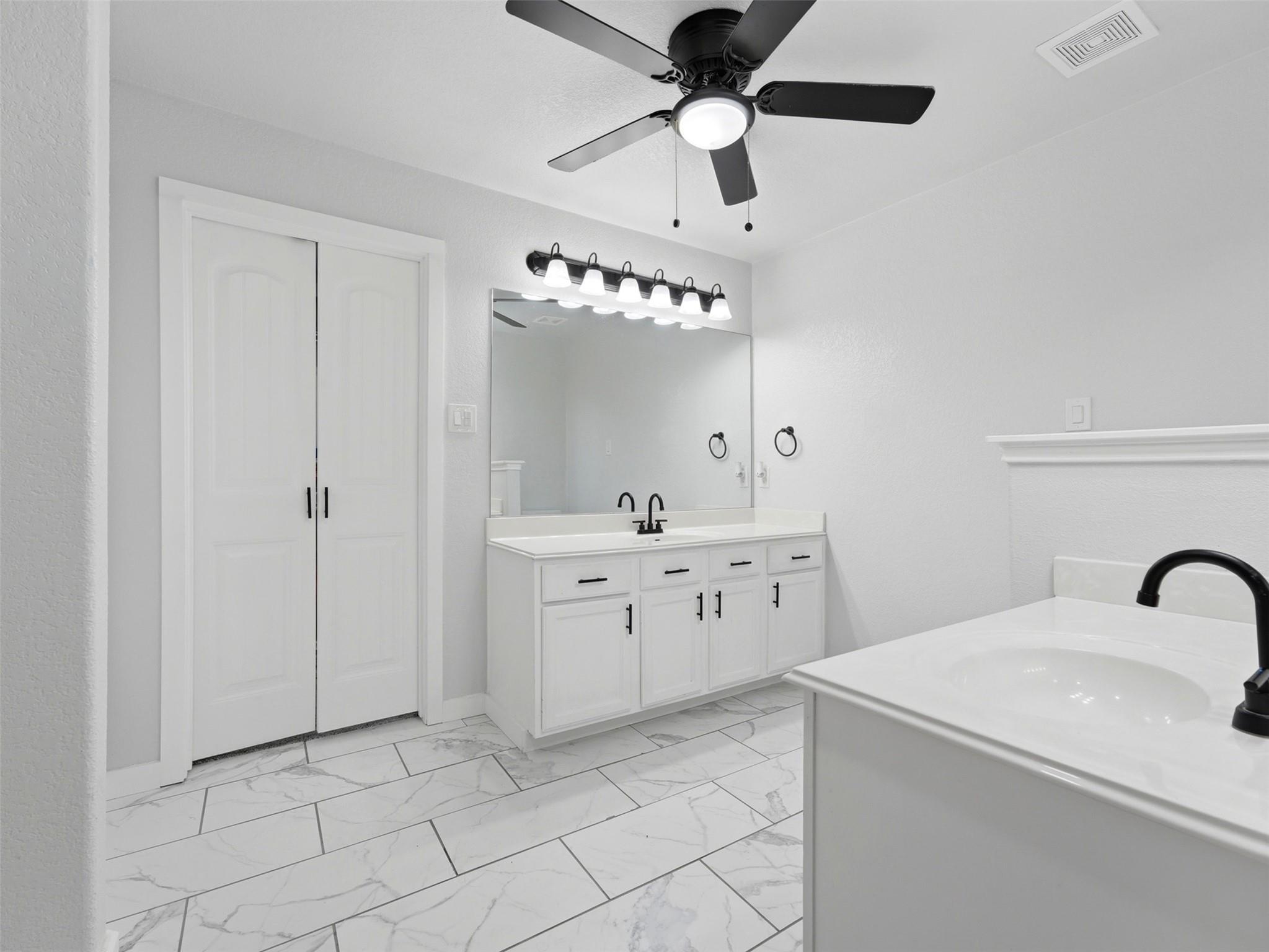 164 Caddis Cv Property Photo 21