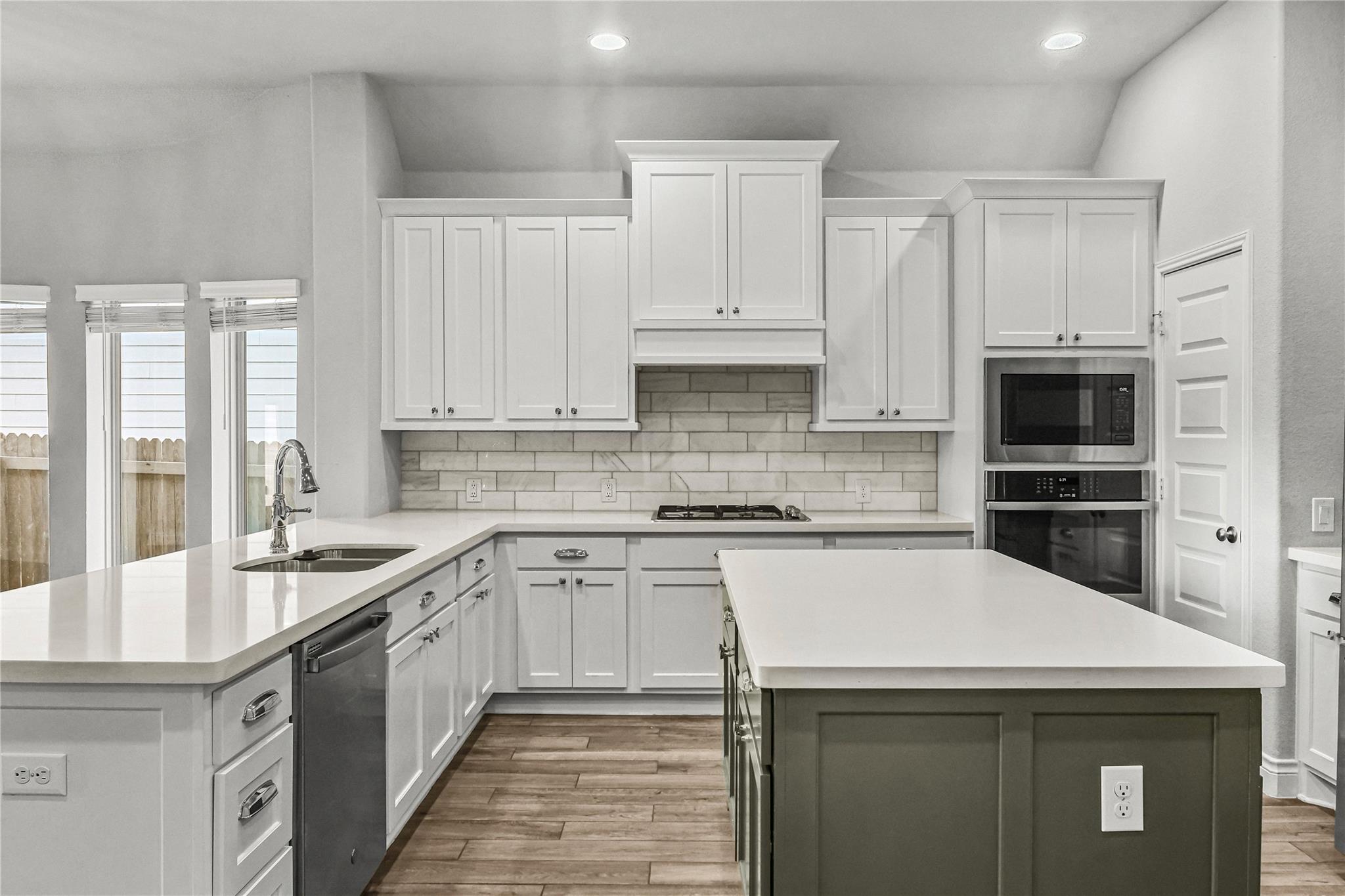 710 Blue Oak Blvd Property Photo 10