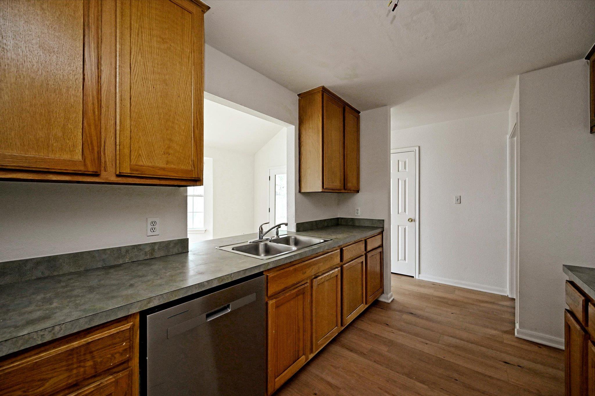 108 N Mockingbird Cir Property Photo 7
