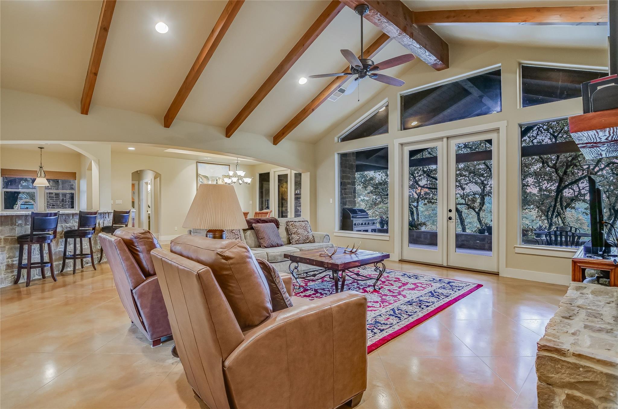 2551 Wolf Creek Ranch Rd Property Photo 5