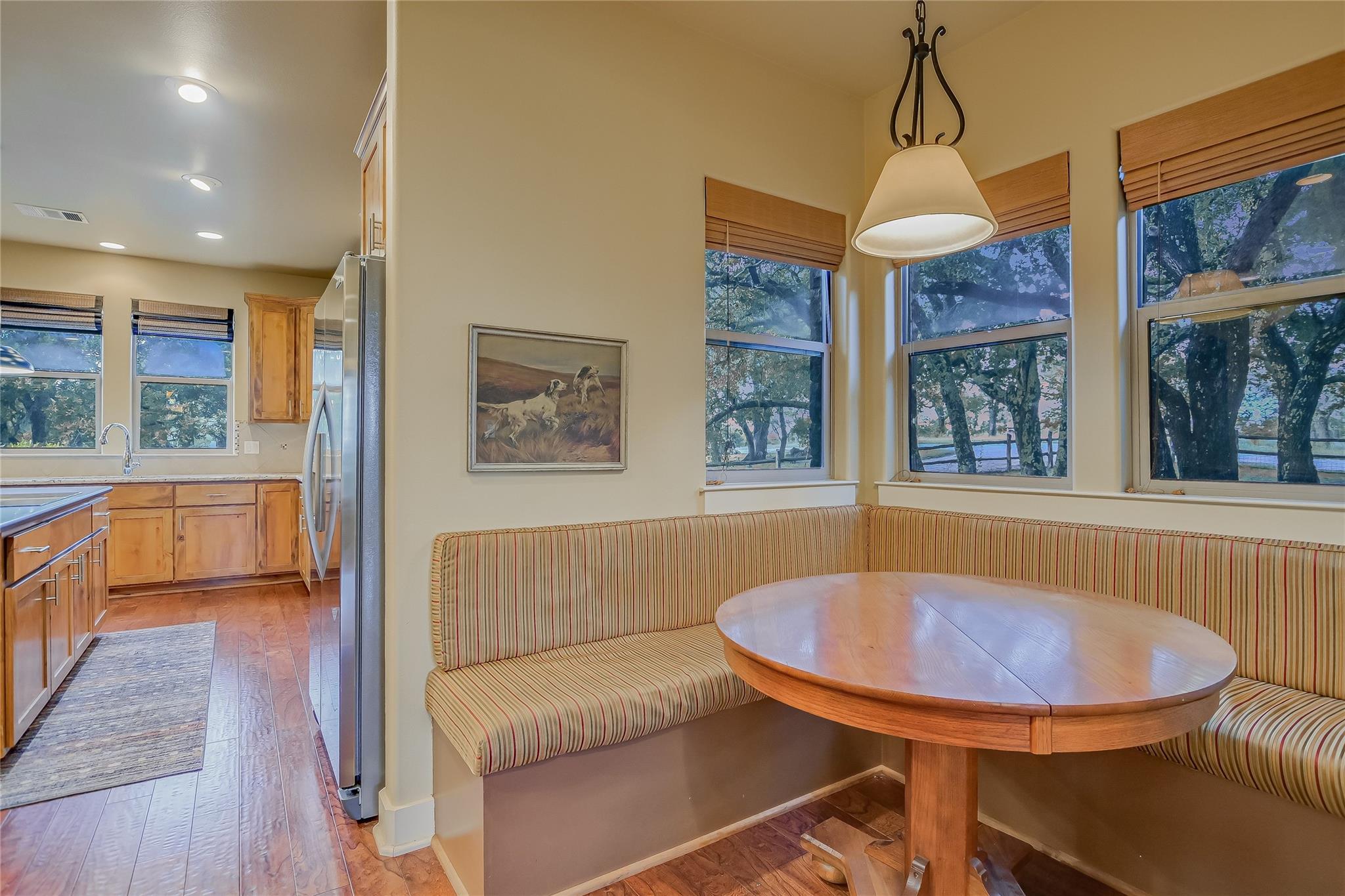 2551 Wolf Creek Ranch Rd Property Photo 10