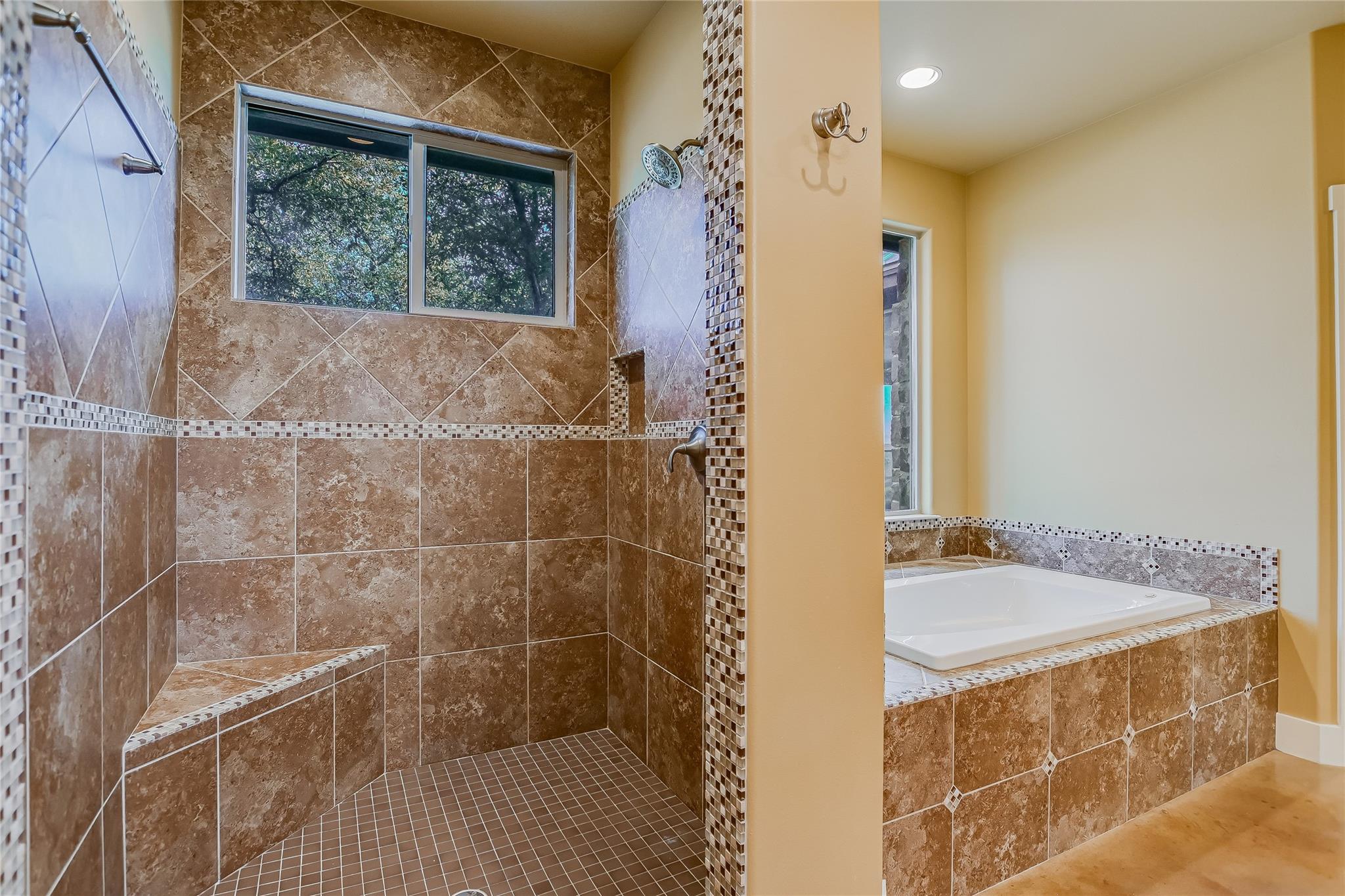 2551 Wolf Creek Ranch Rd Property Photo 17