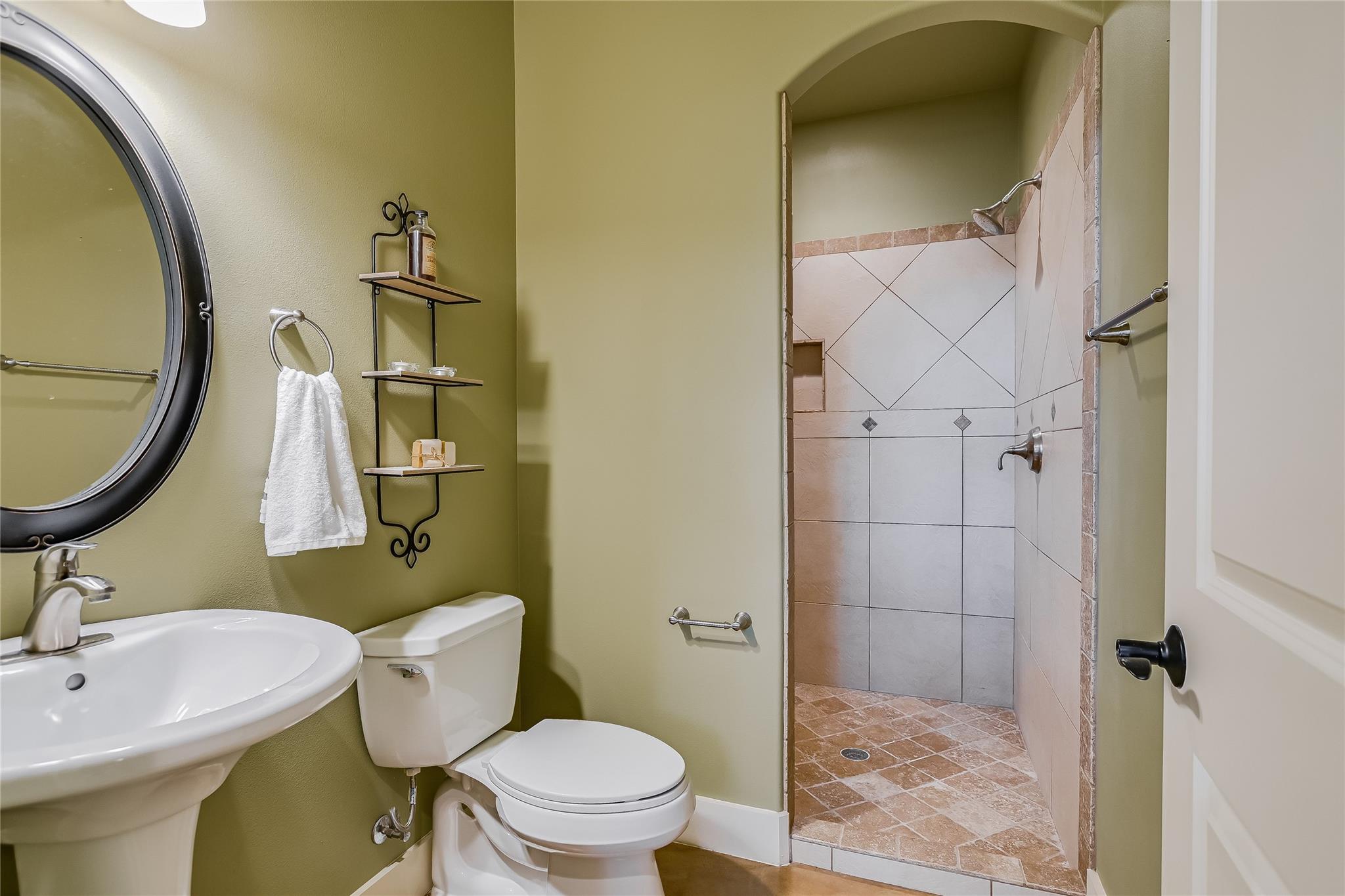 2551 Wolf Creek Ranch Rd Property Photo 23