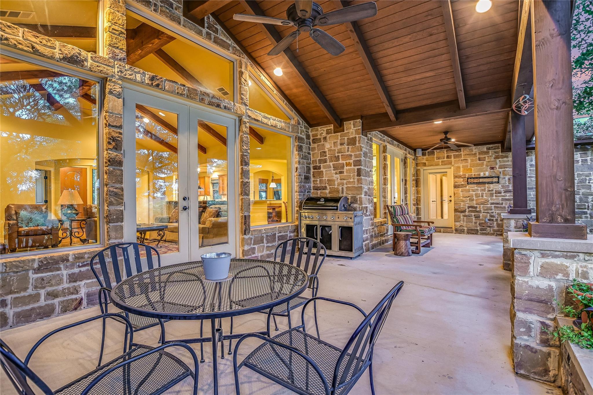 2551 Wolf Creek Ranch Rd Property Photo 25