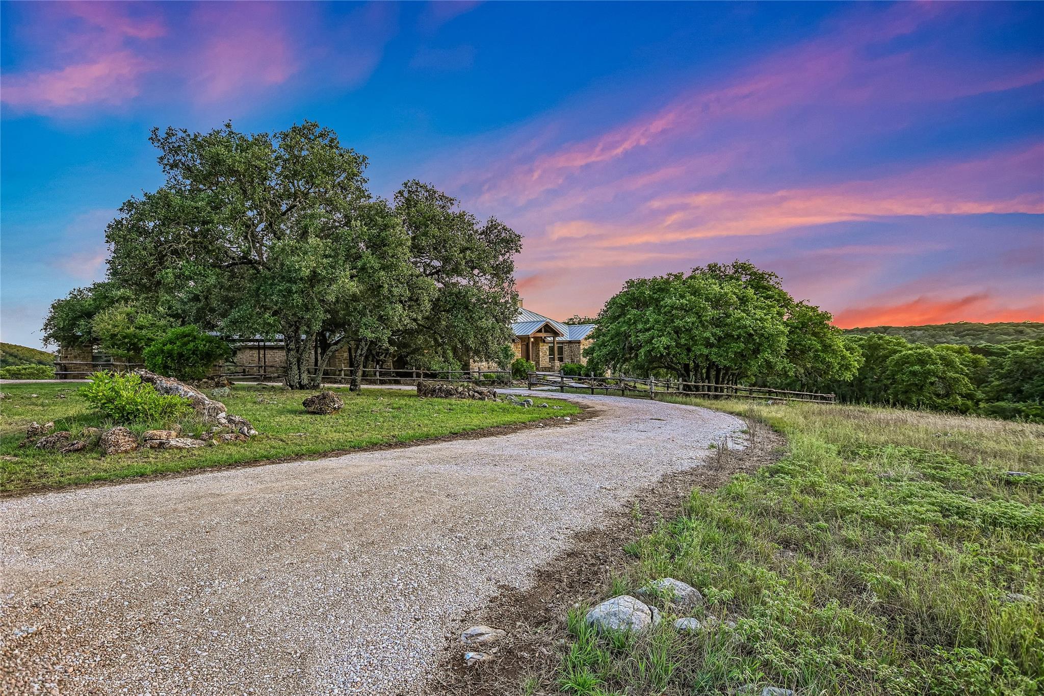 2551 Wolf Creek Ranch Rd Property Photo 27