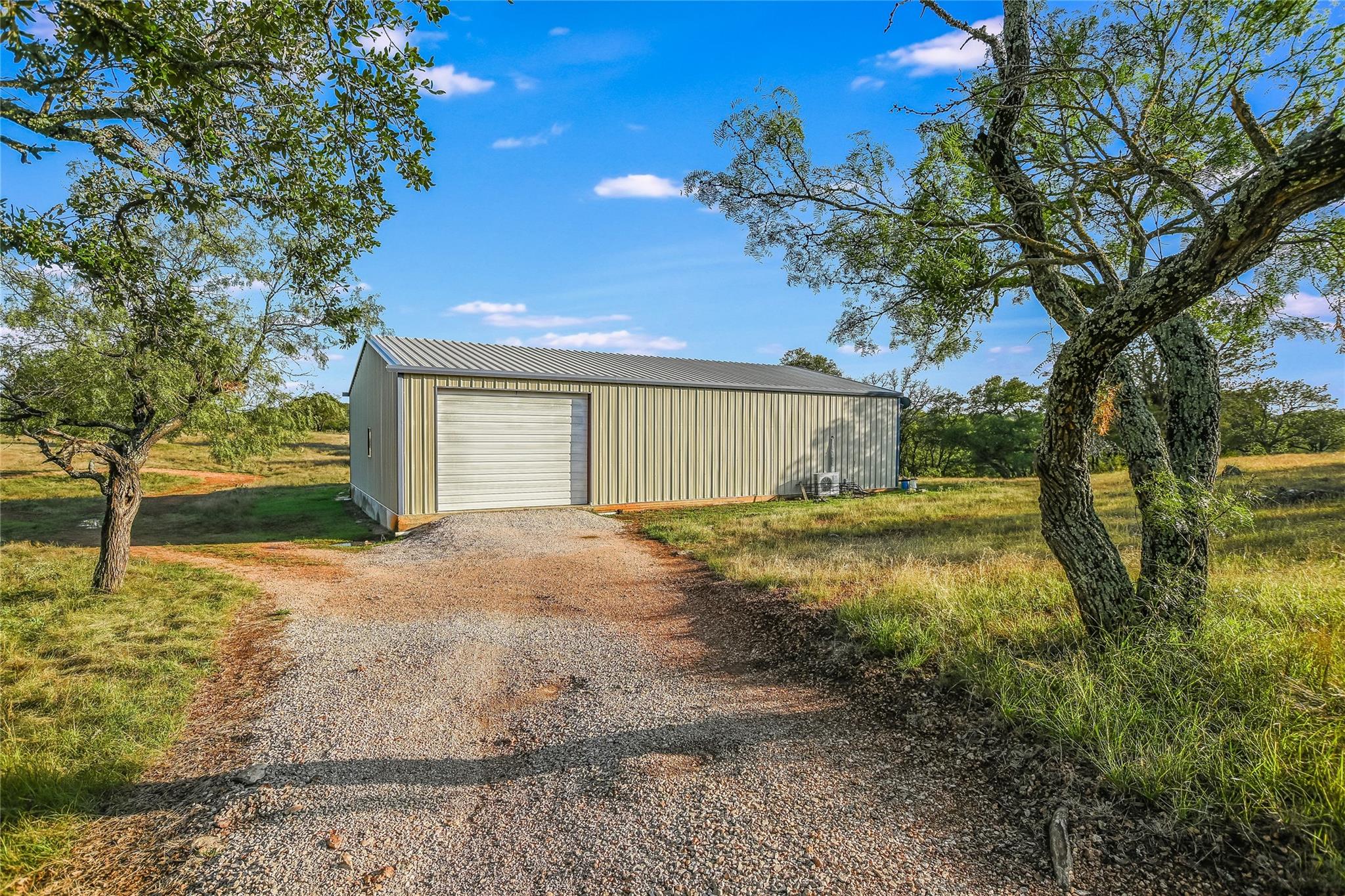 2551 Wolf Creek Ranch Rd Property Photo 30