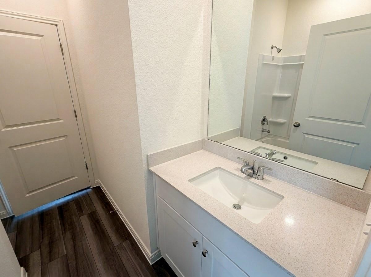 616 Wesley Miller Ln Property Photo 5