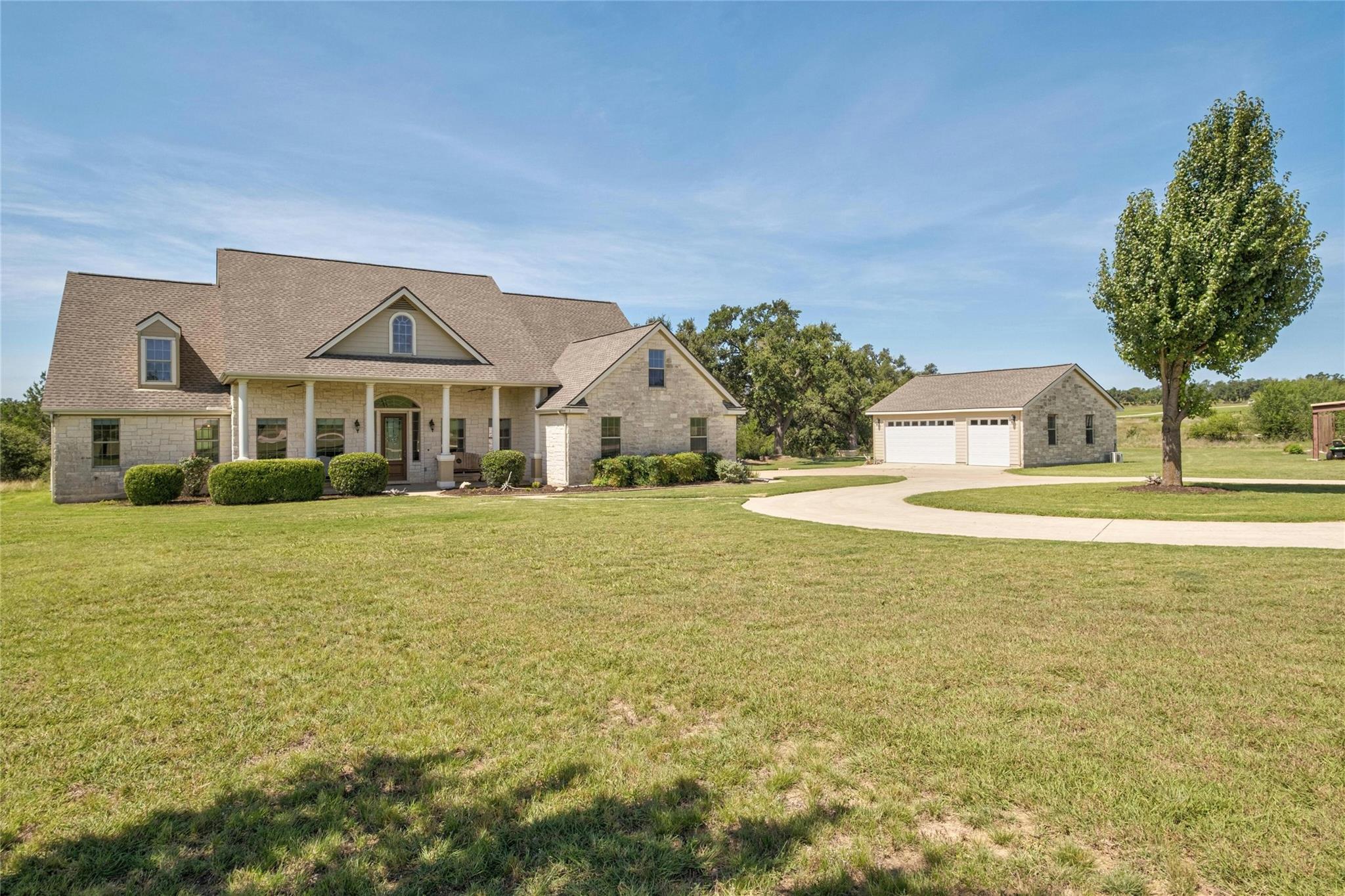 201 Cattle Trail Dr Property Photo