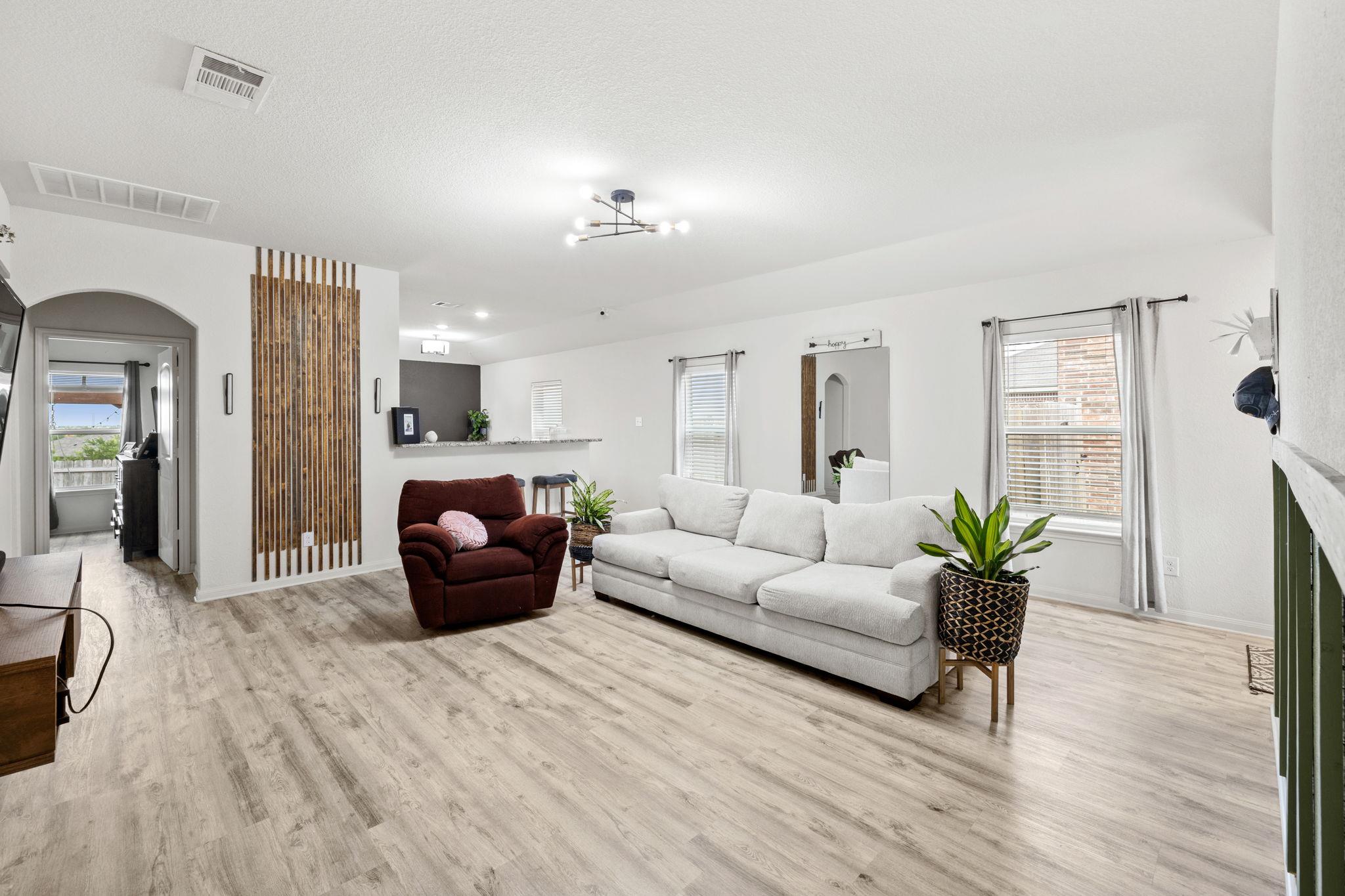 19920 Woodrow Wilson St Property Photo 1