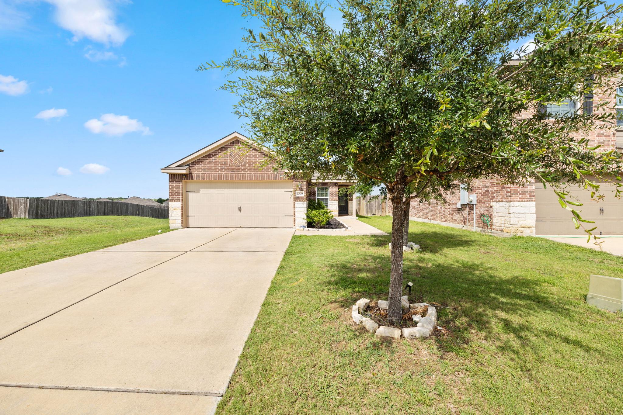 19920 Woodrow Wilson St Property Photo 4