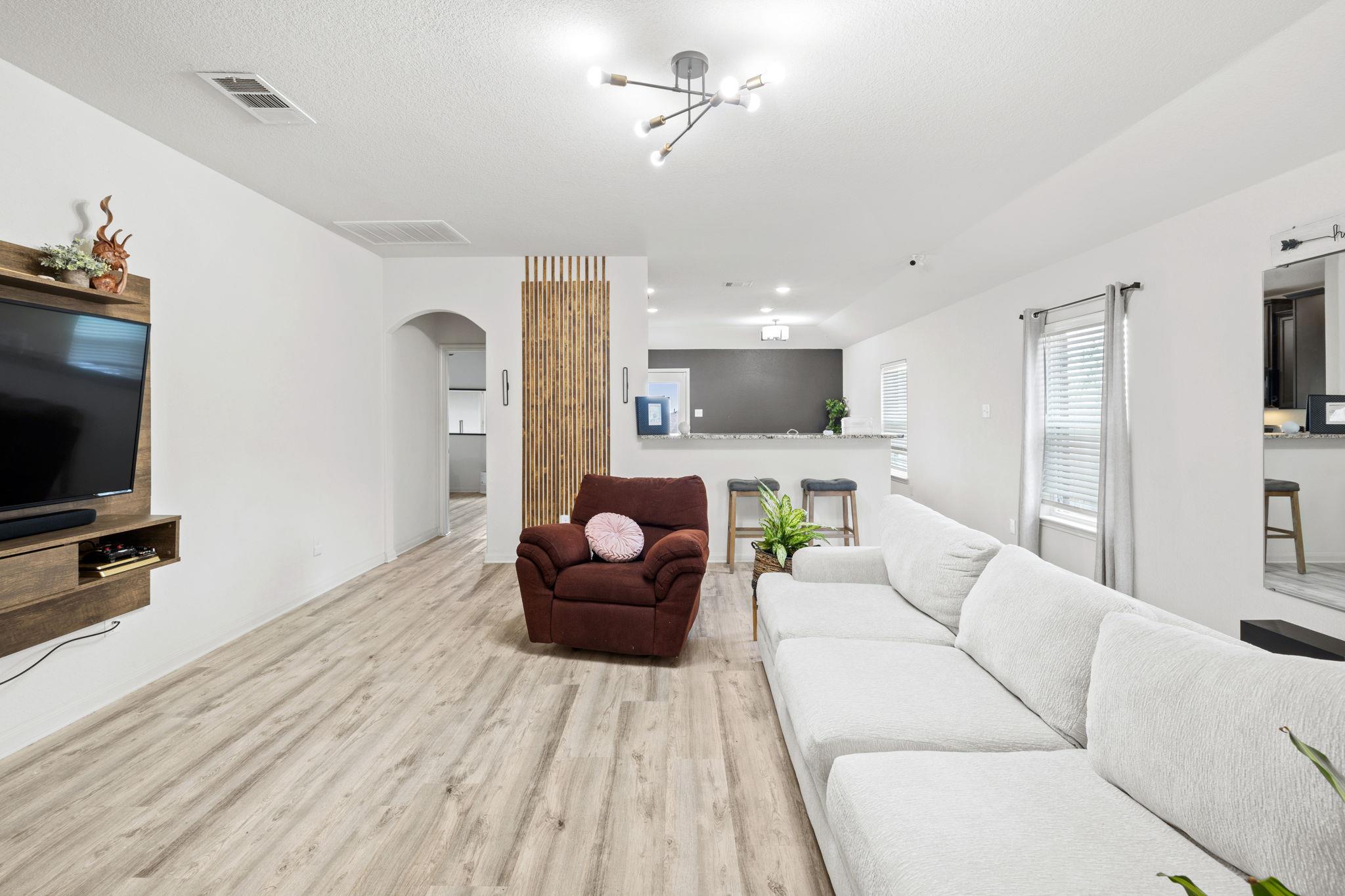 19920 Woodrow Wilson St Property Photo 9