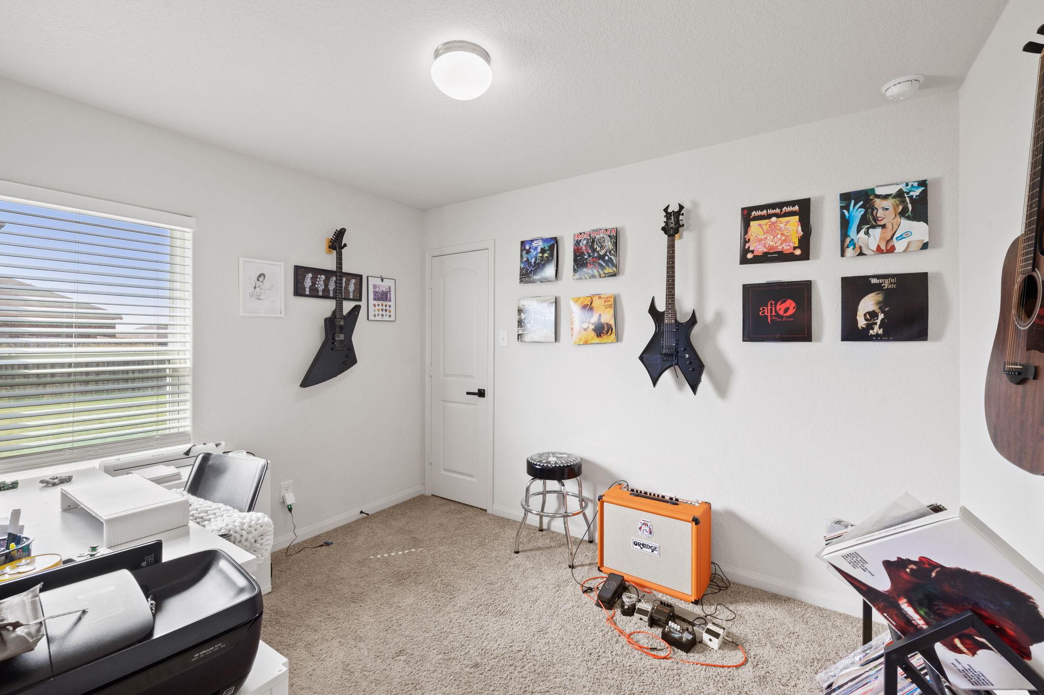 19920 Woodrow Wilson St Property Photo 26