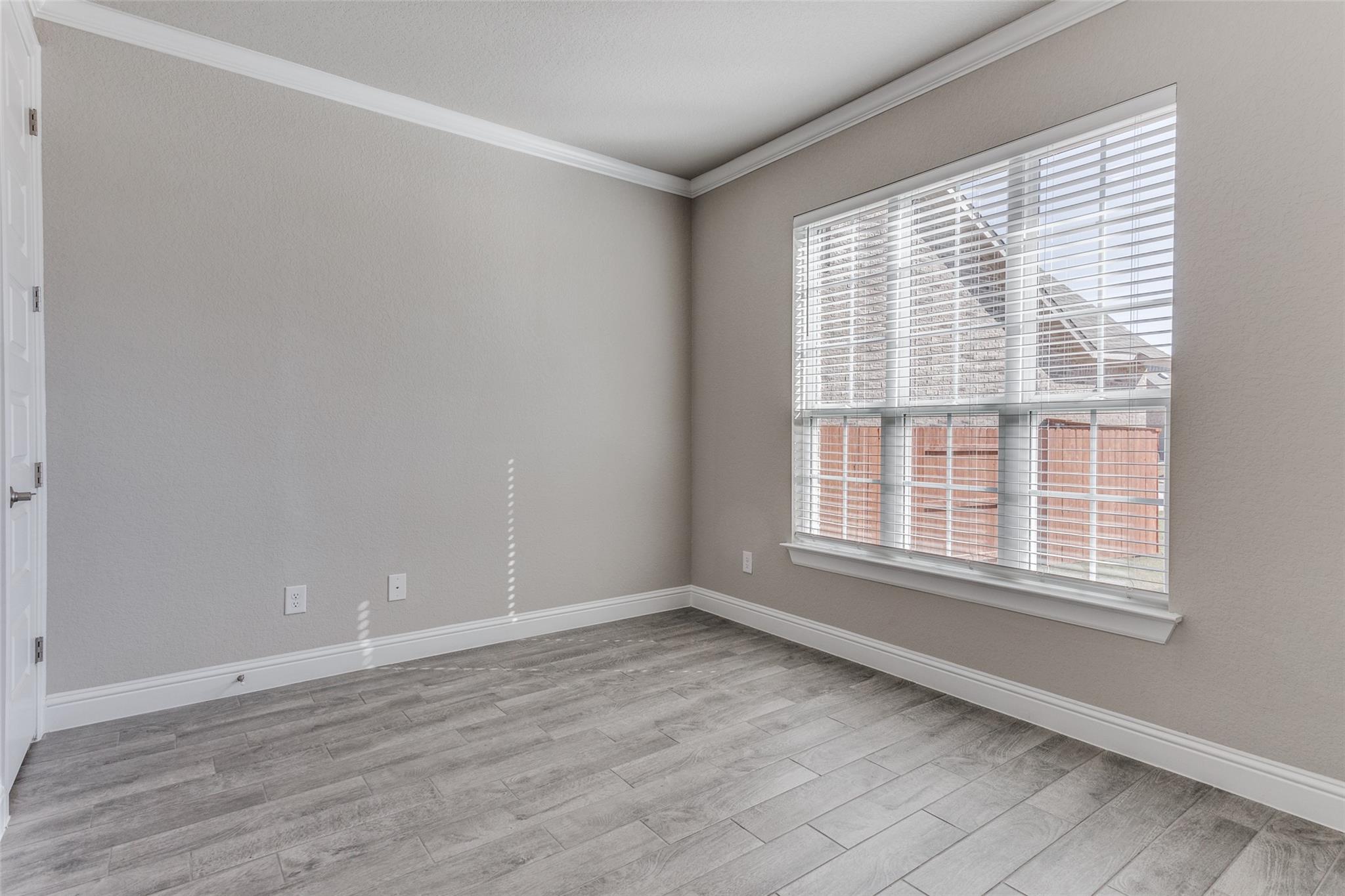 305 Barrel Bnd Property Photo 4