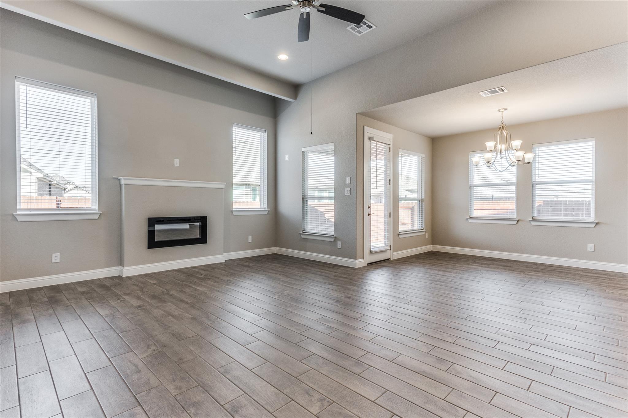 305 Barrel Bnd Property Photo 5