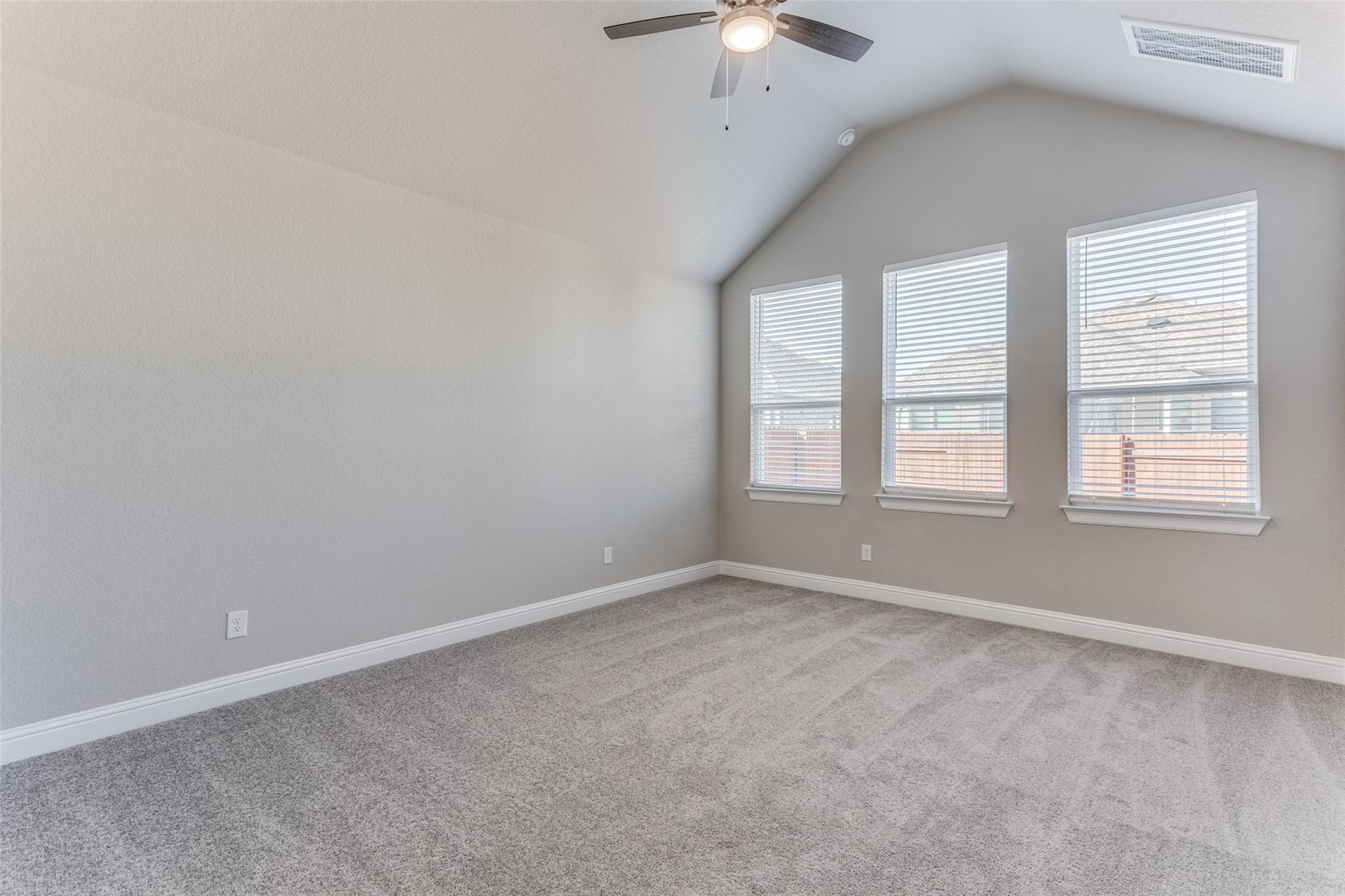 305 Barrel Bnd Property Photo 12