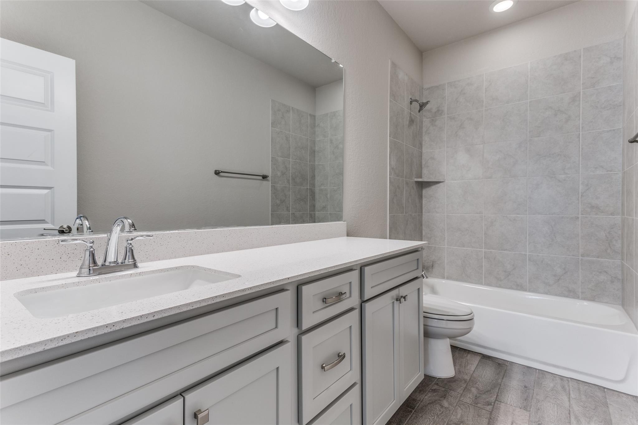 305 Barrel Bnd Property Photo 15