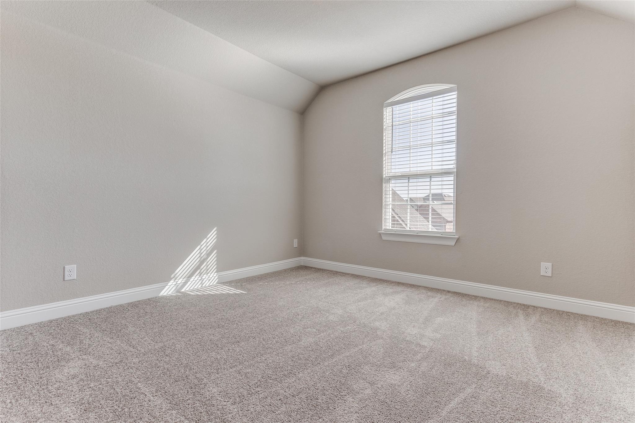 305 Barrel Bnd Property Photo 16