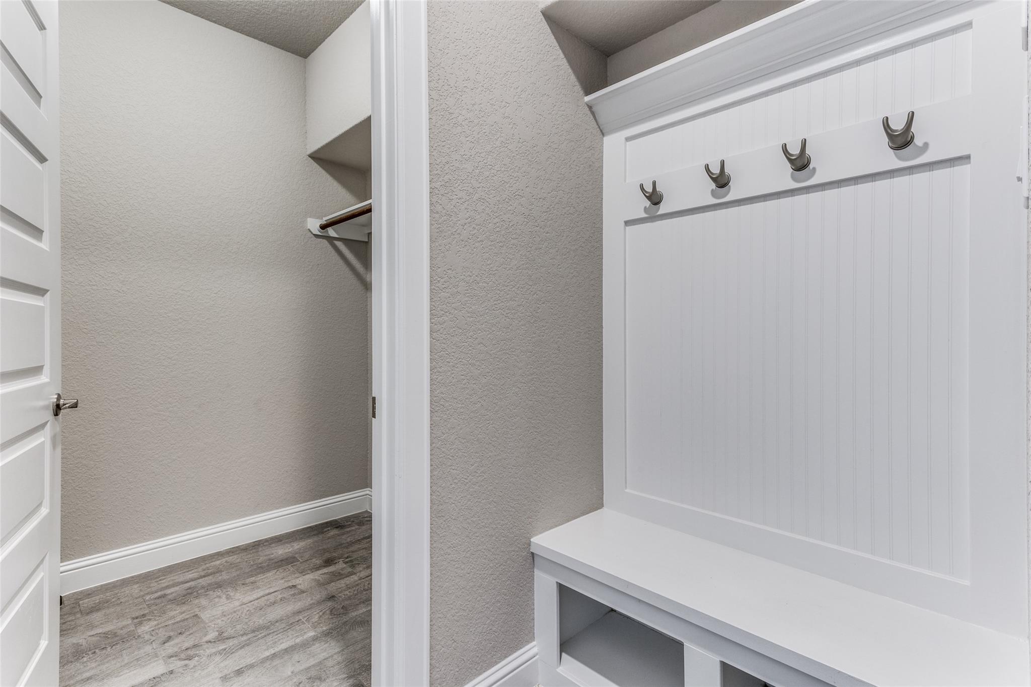 305 Barrel Bnd Property Photo 22